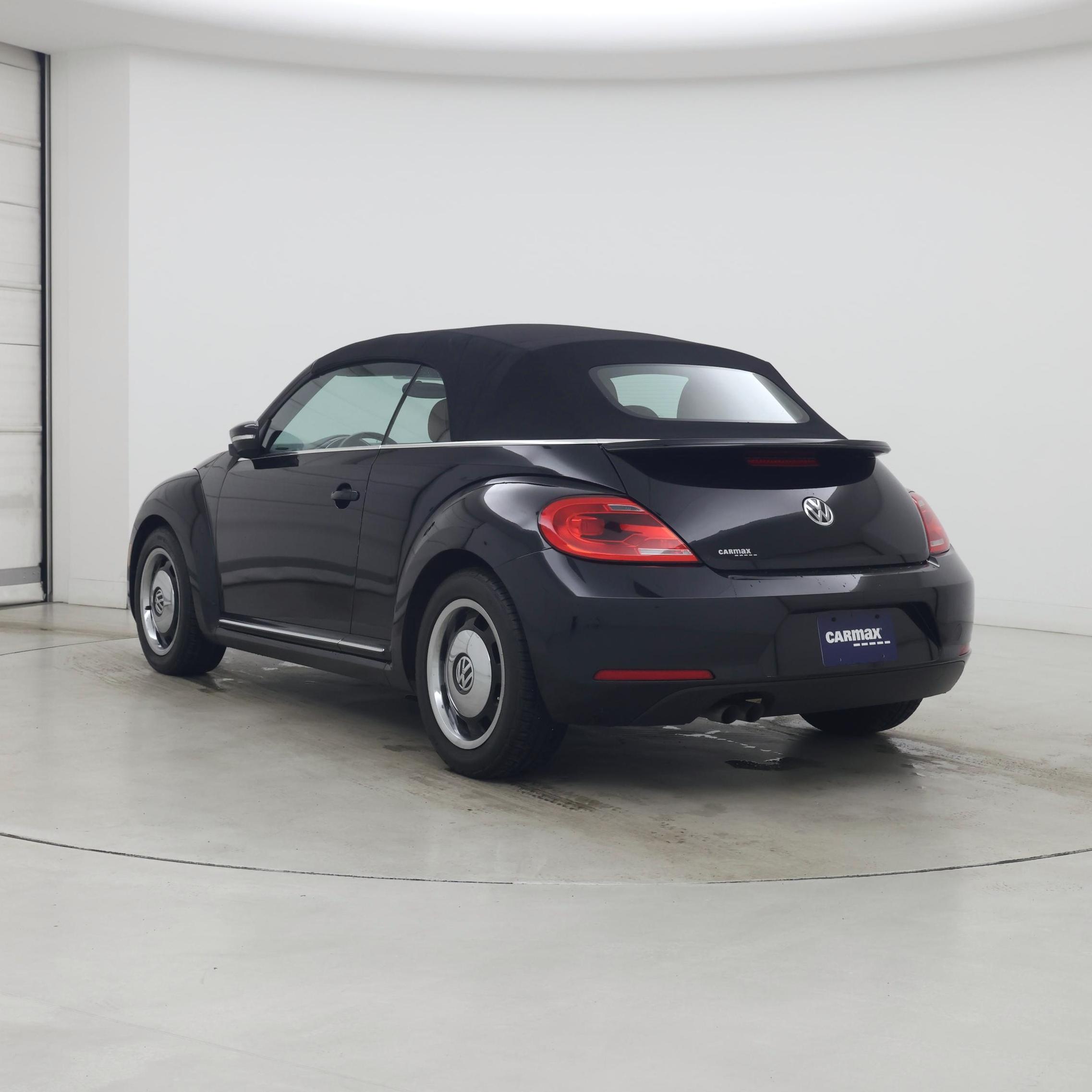 Thumbnail: 2015 Volkswagen Beetle - 2