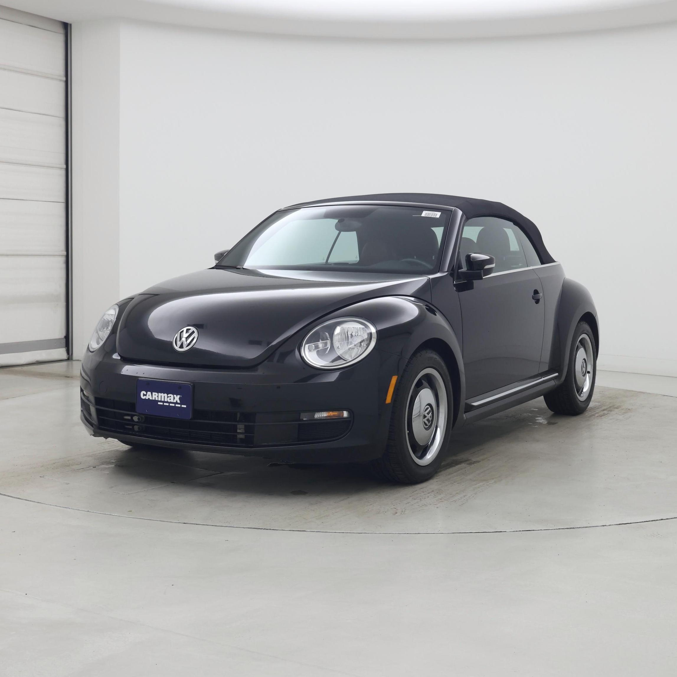 Thumbnail: 2015 Volkswagen Beetle - 4