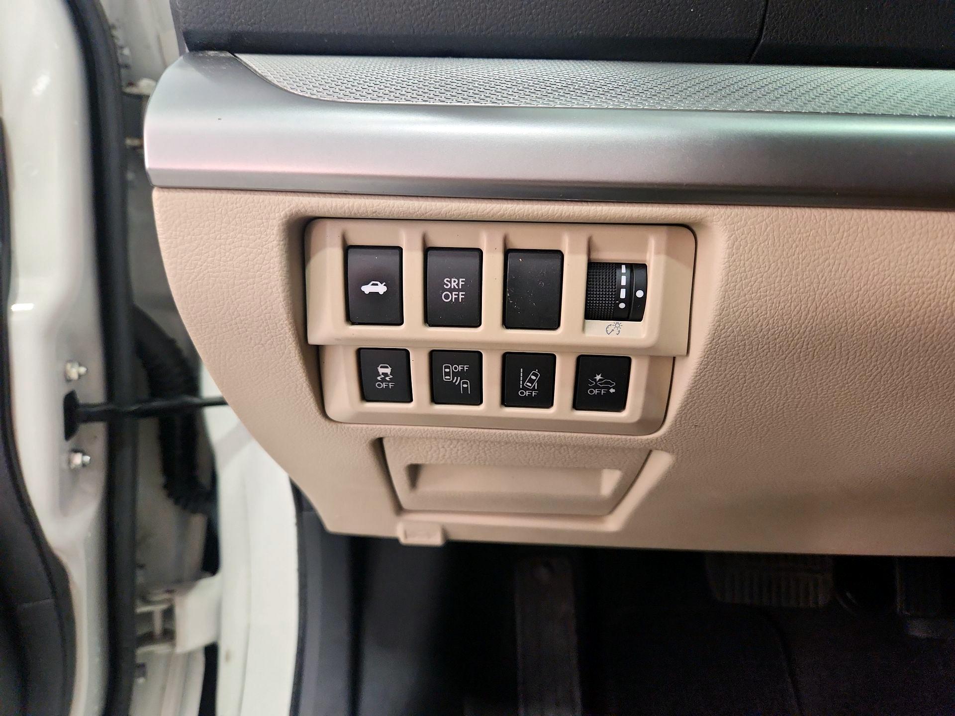 Thumbnail: 2016 Subaru Legacy - 13