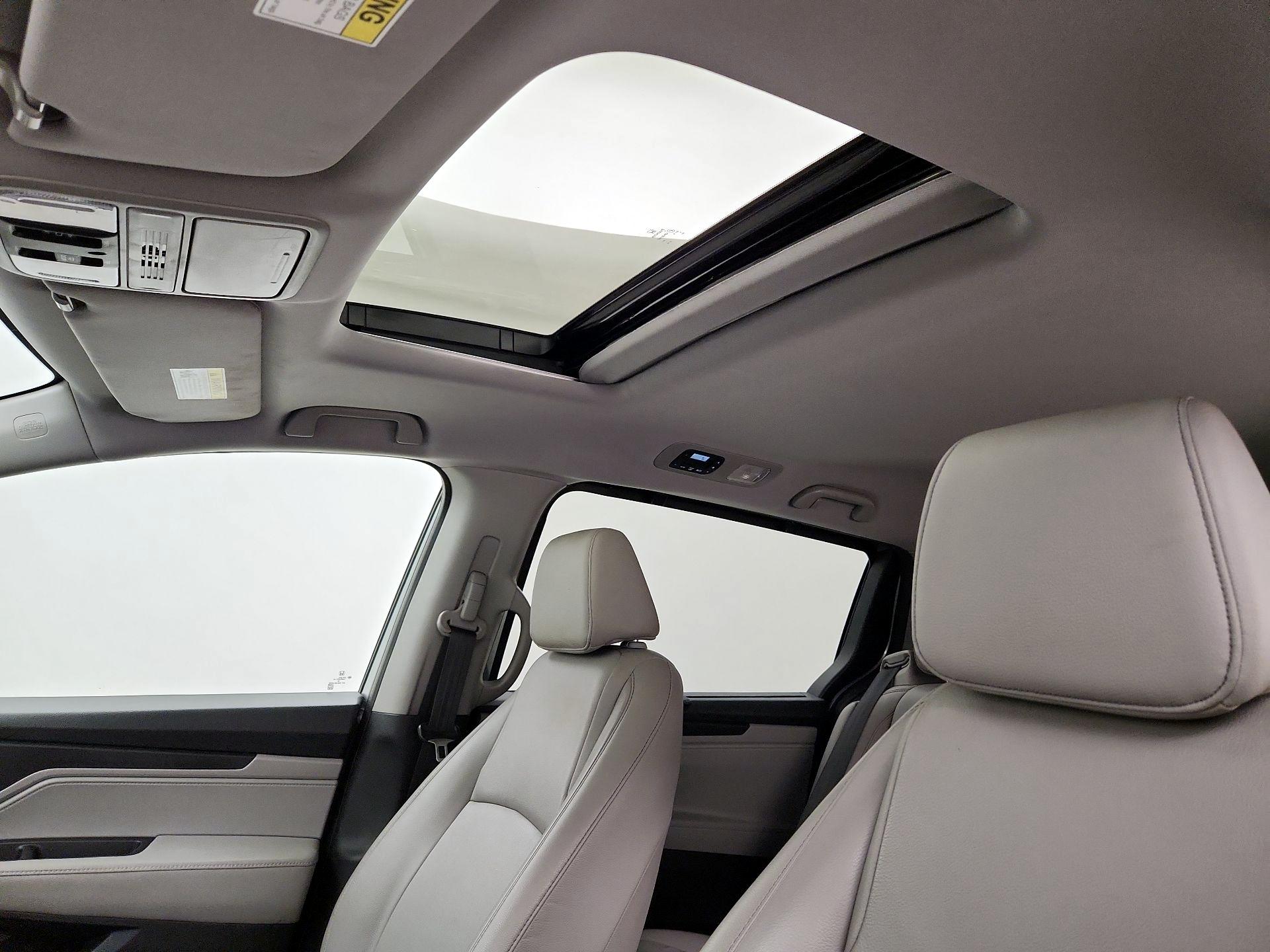 Thumbnail: 2022 Honda Odyssey - 19