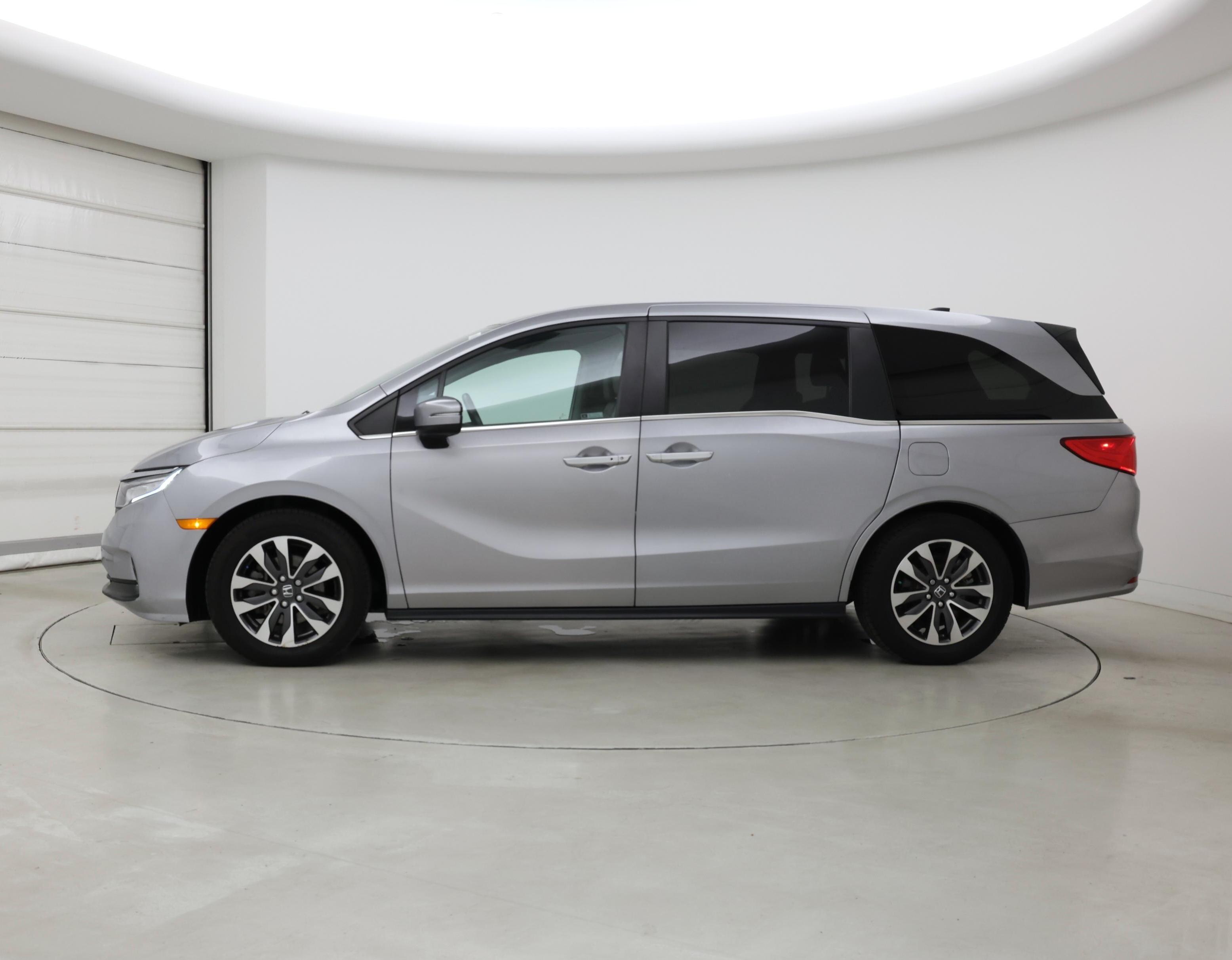 Thumbnail: 2022 Honda Odyssey - 3
