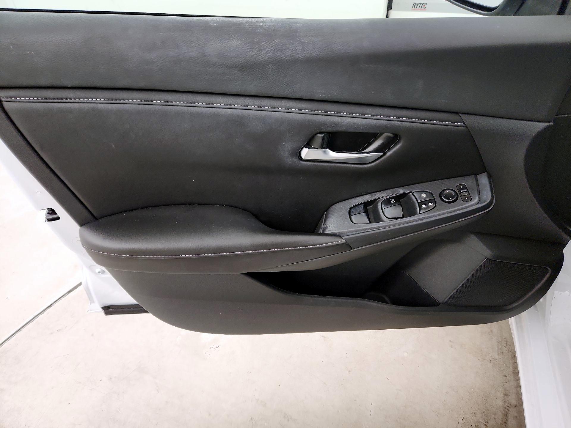Thumbnail: 2023 Nissan Sentra - 12