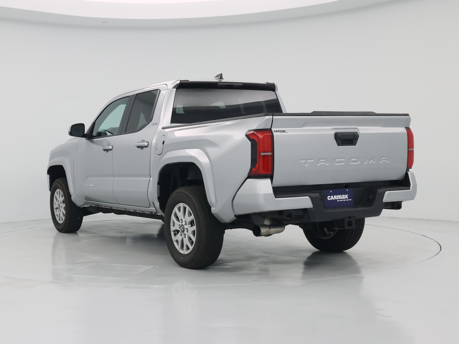 2024 Toyota Tacoma SR5 - Photo 3