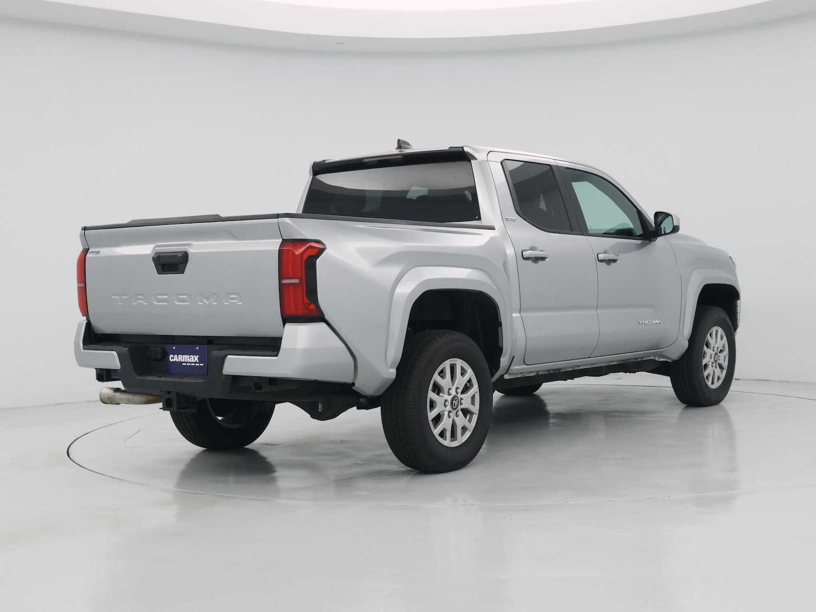 2024 Toyota Tacoma SR5 - Photo 9