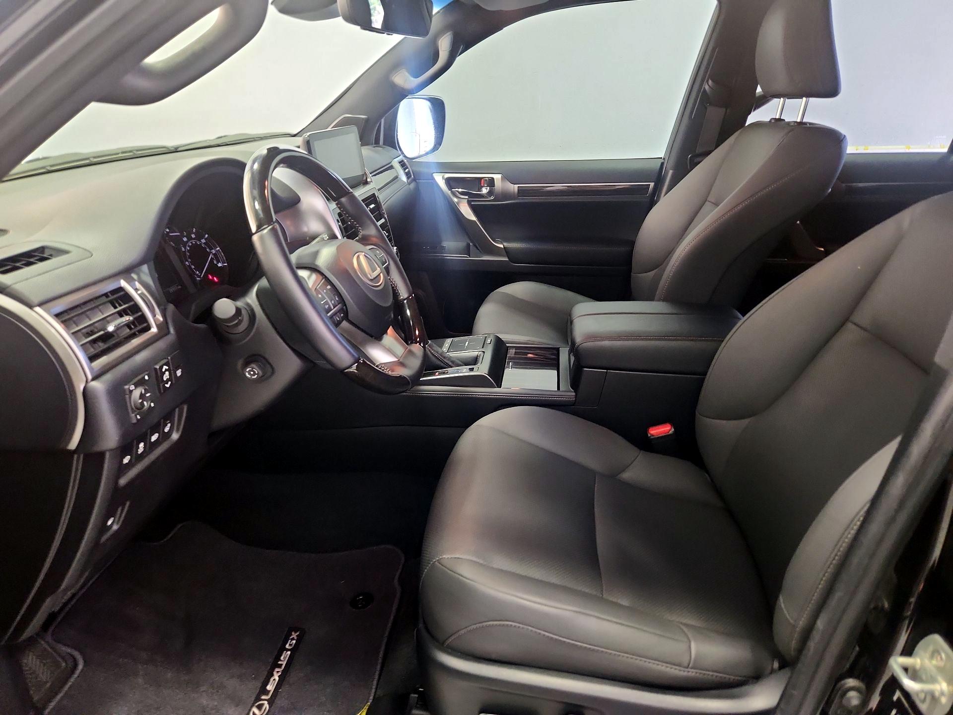 Thumbnail: 2023 Lexus GX - 11