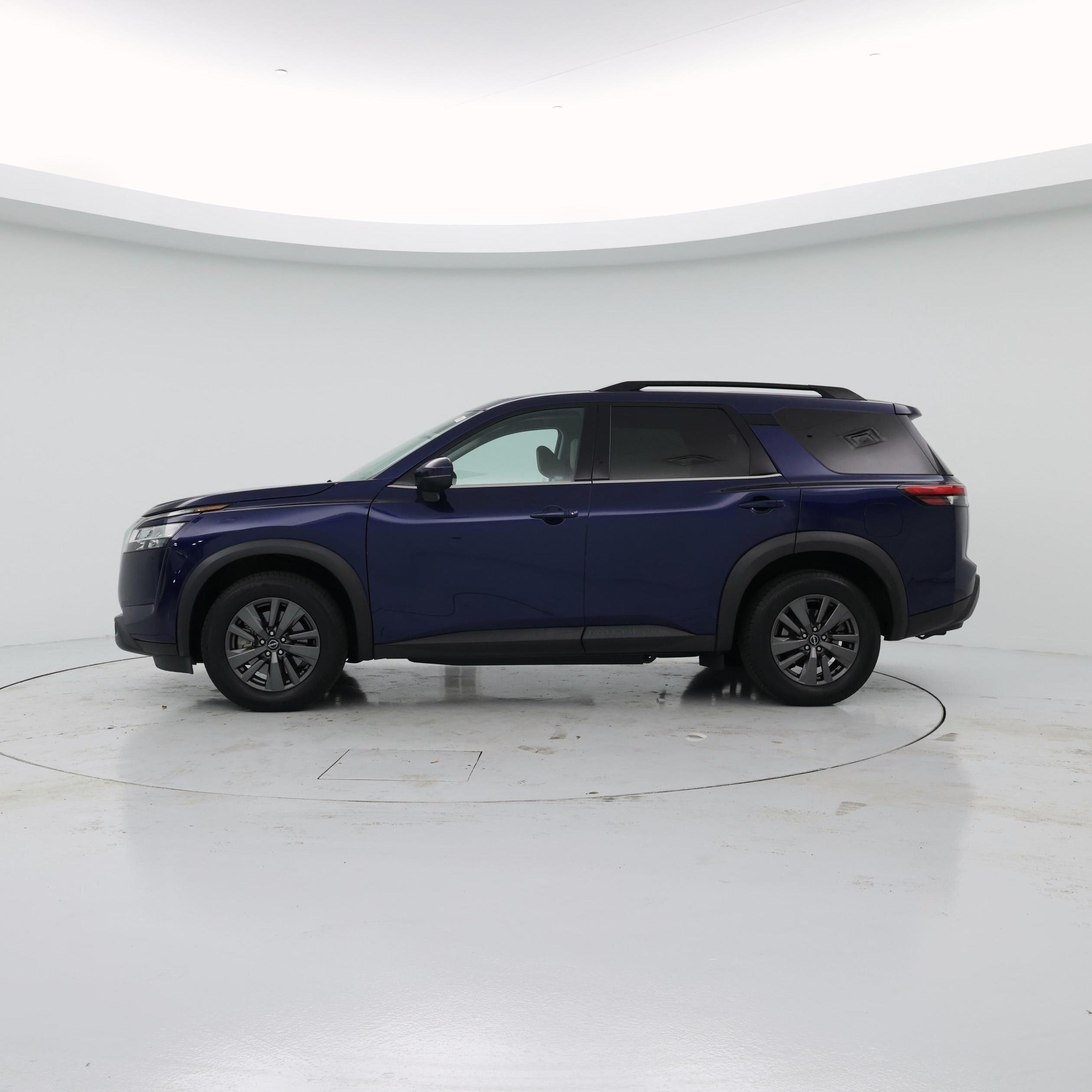 Thumbnail: 2022 Nissan Pathfinder - 3