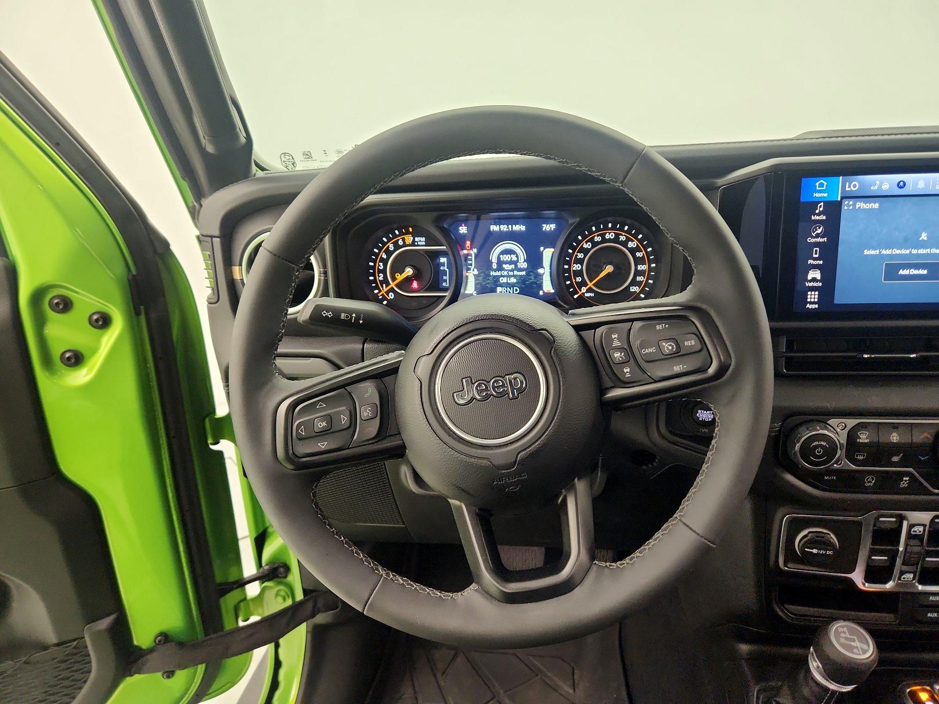 Thumbnail: 2025 Jeep Gladiator - 10