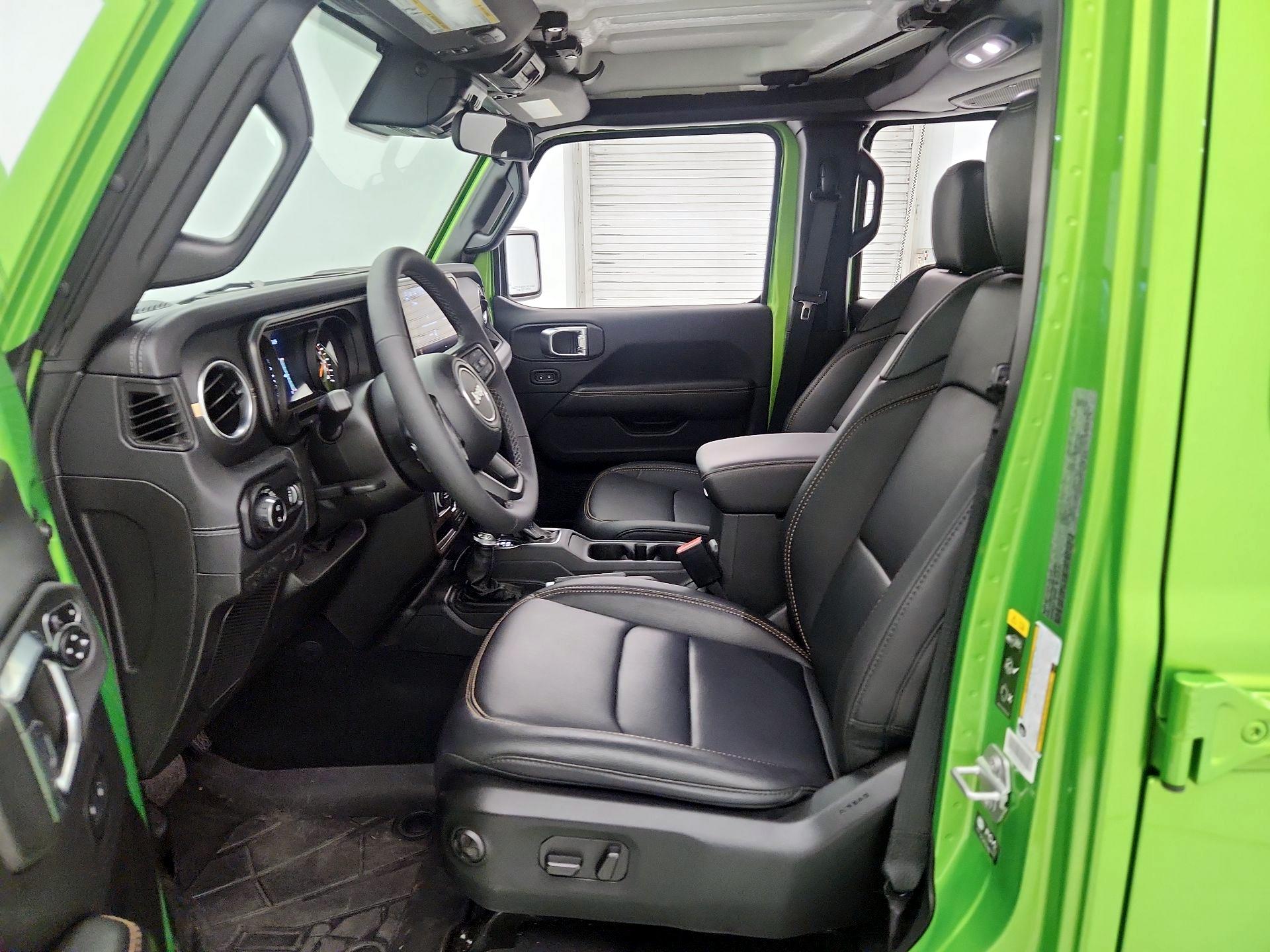 Thumbnail: 2025 Jeep Gladiator - 11