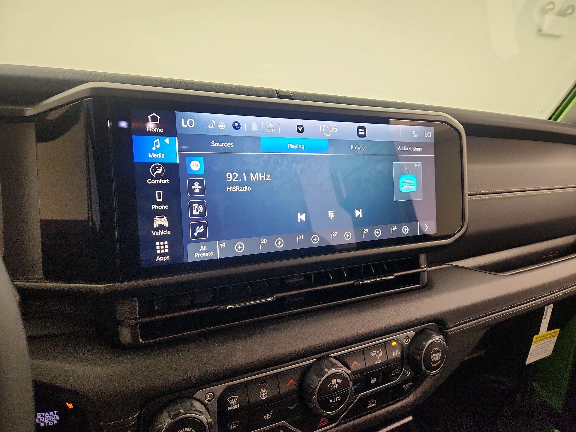 Thumbnail: 2025 Jeep Gladiator - 15