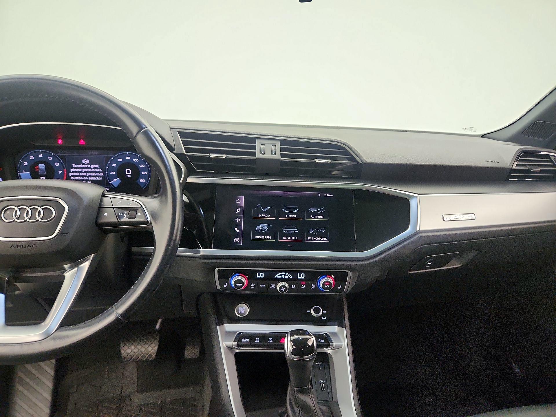 Thumbnail: 2020 Audi Q3 - 9