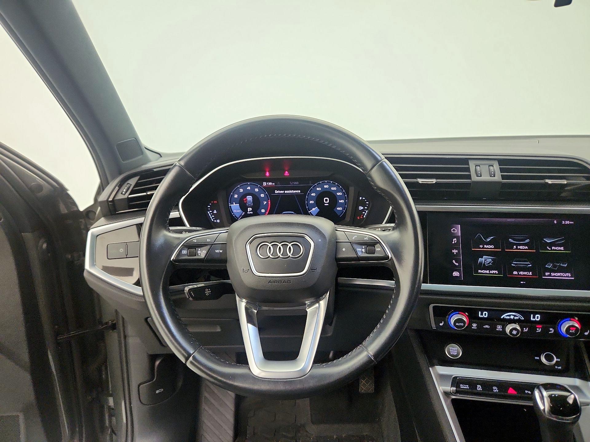 Thumbnail: 2020 Audi Q3 - 10