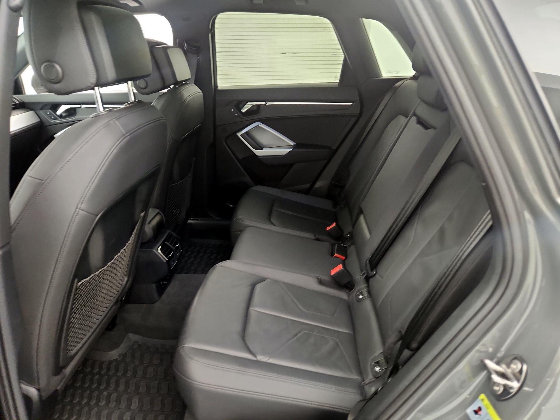 Thumbnail: 2020 Audi Q3 - 20