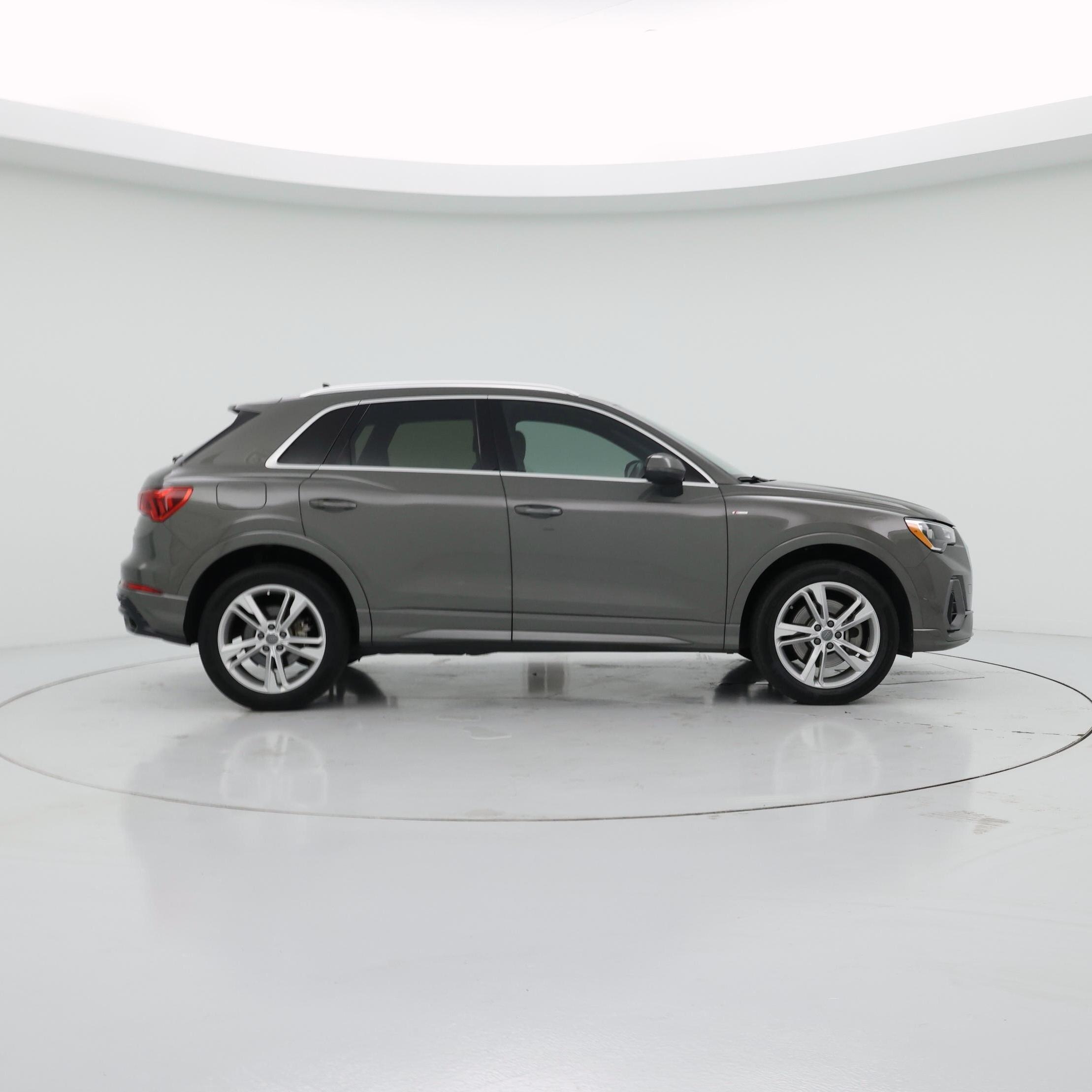 Thumbnail: 2020 Audi Q3 - 7