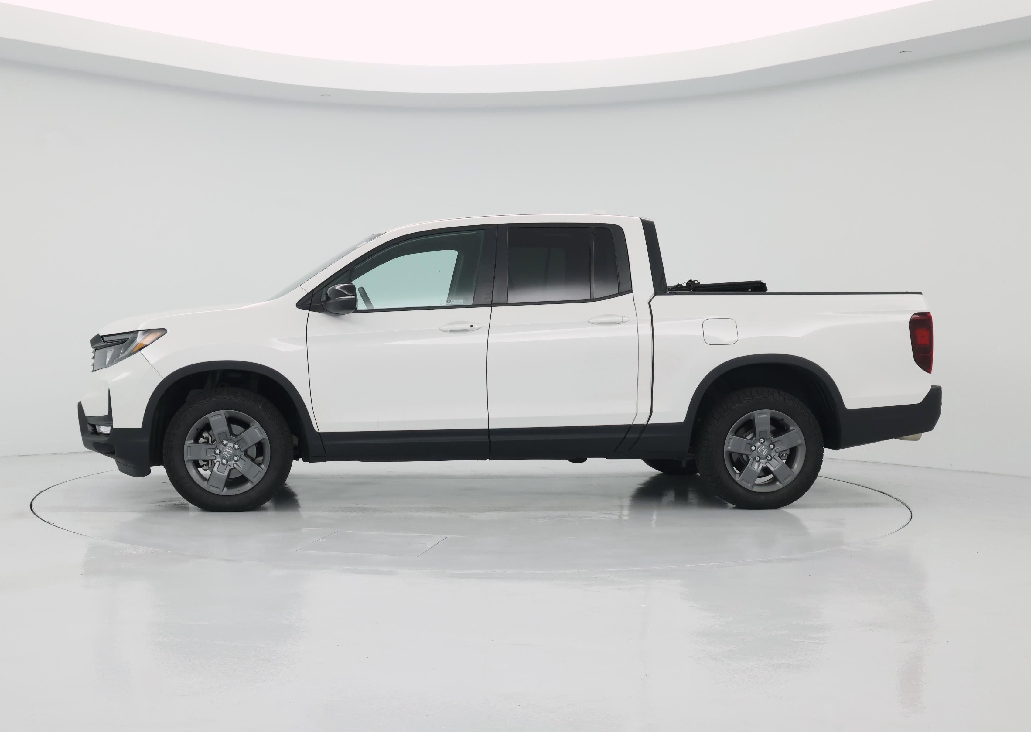 Thumbnail: 2025 Honda Ridgeline - 3