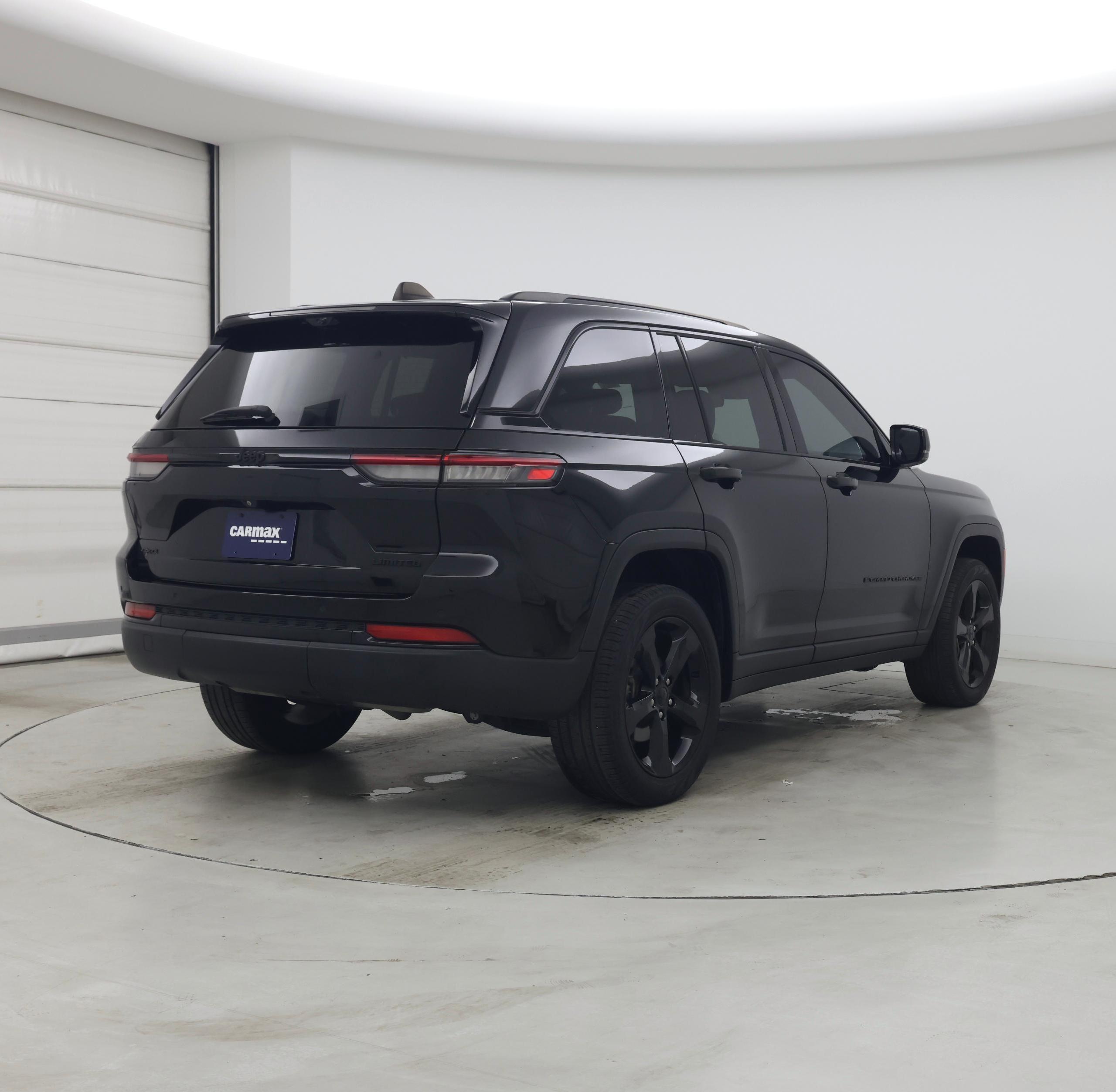 Thumbnail: 2023 Jeep Grand Cherokee - 8