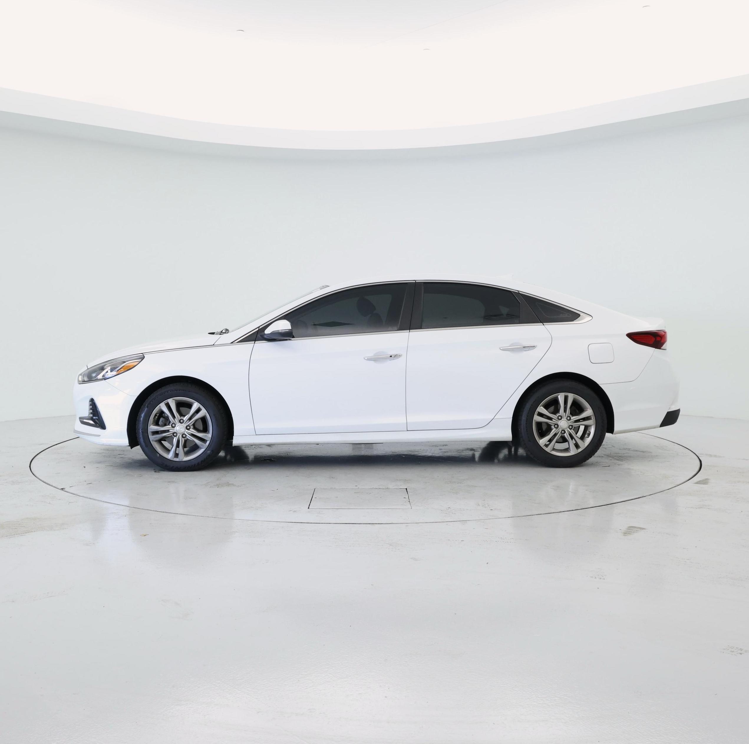 Thumbnail: 2018 Hyundai Sonata - 3