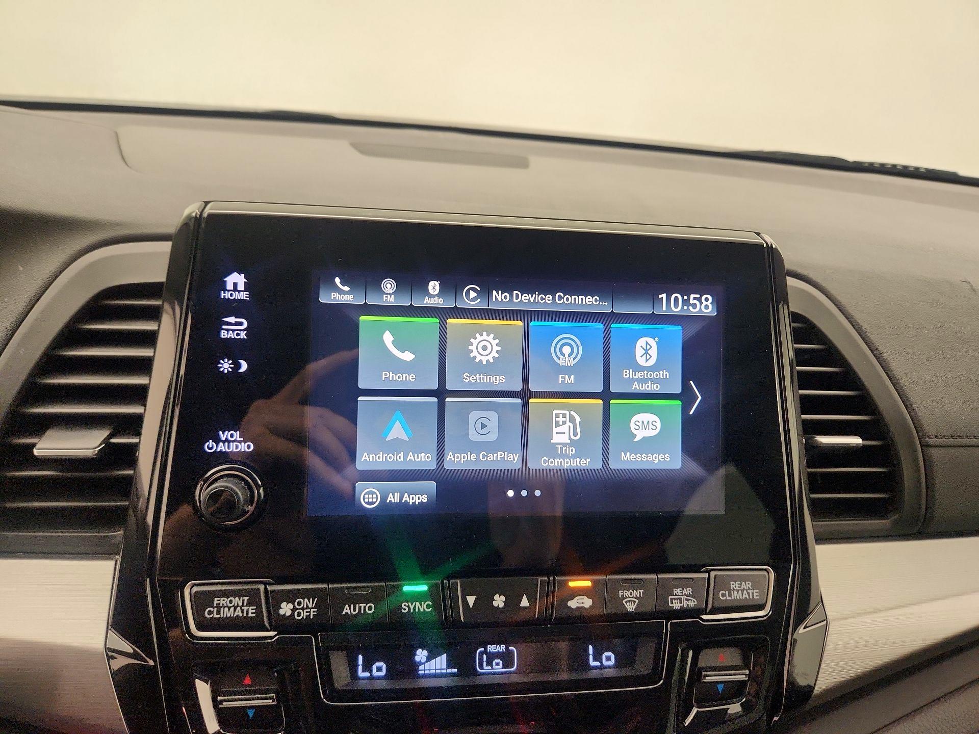 Thumbnail: 2018 Honda Odyssey - 15