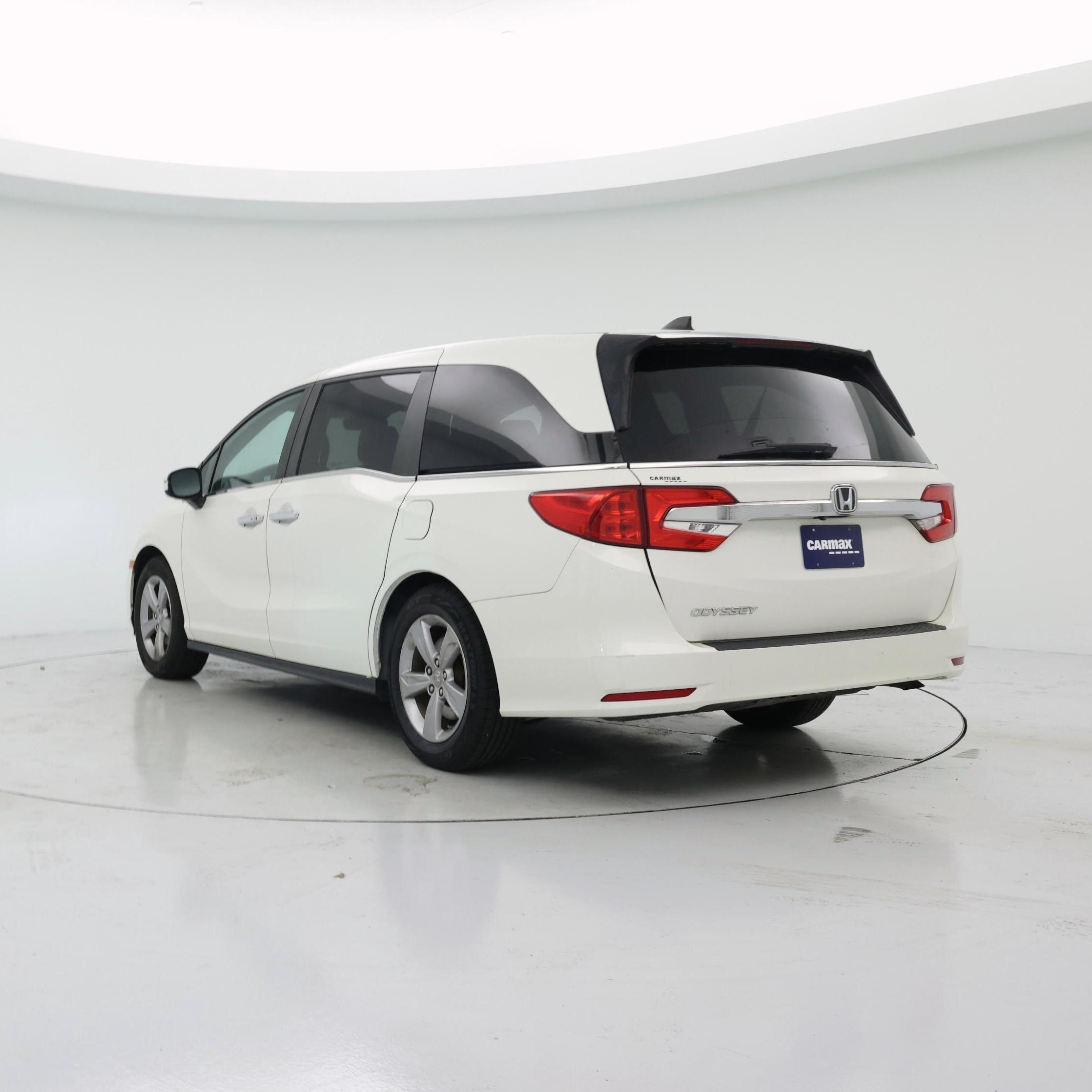 Thumbnail: 2018 Honda Odyssey - 2