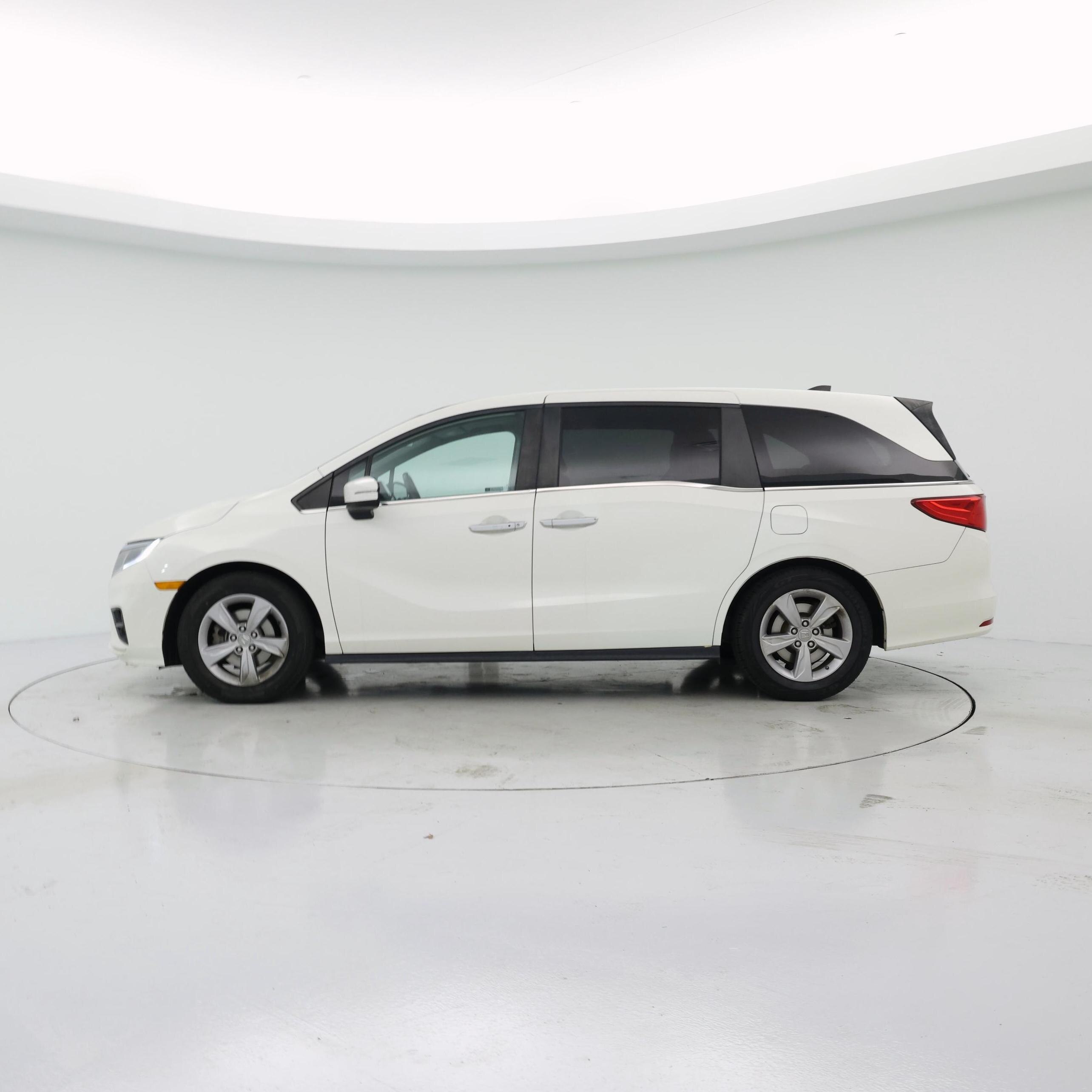 Thumbnail: 2018 Honda Odyssey - 3