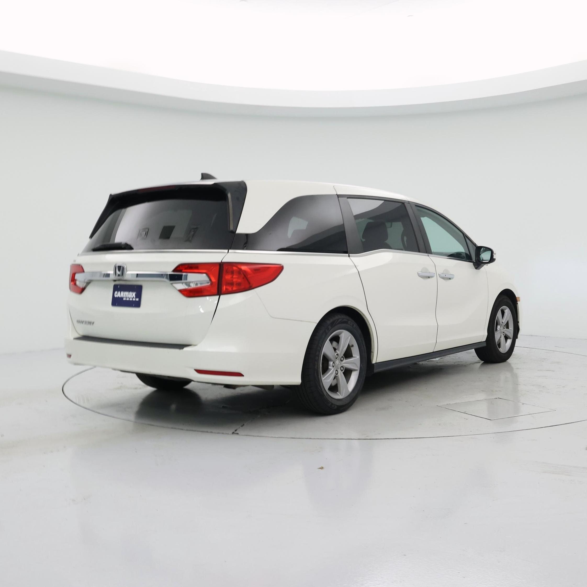 Thumbnail: 2018 Honda Odyssey - 8
