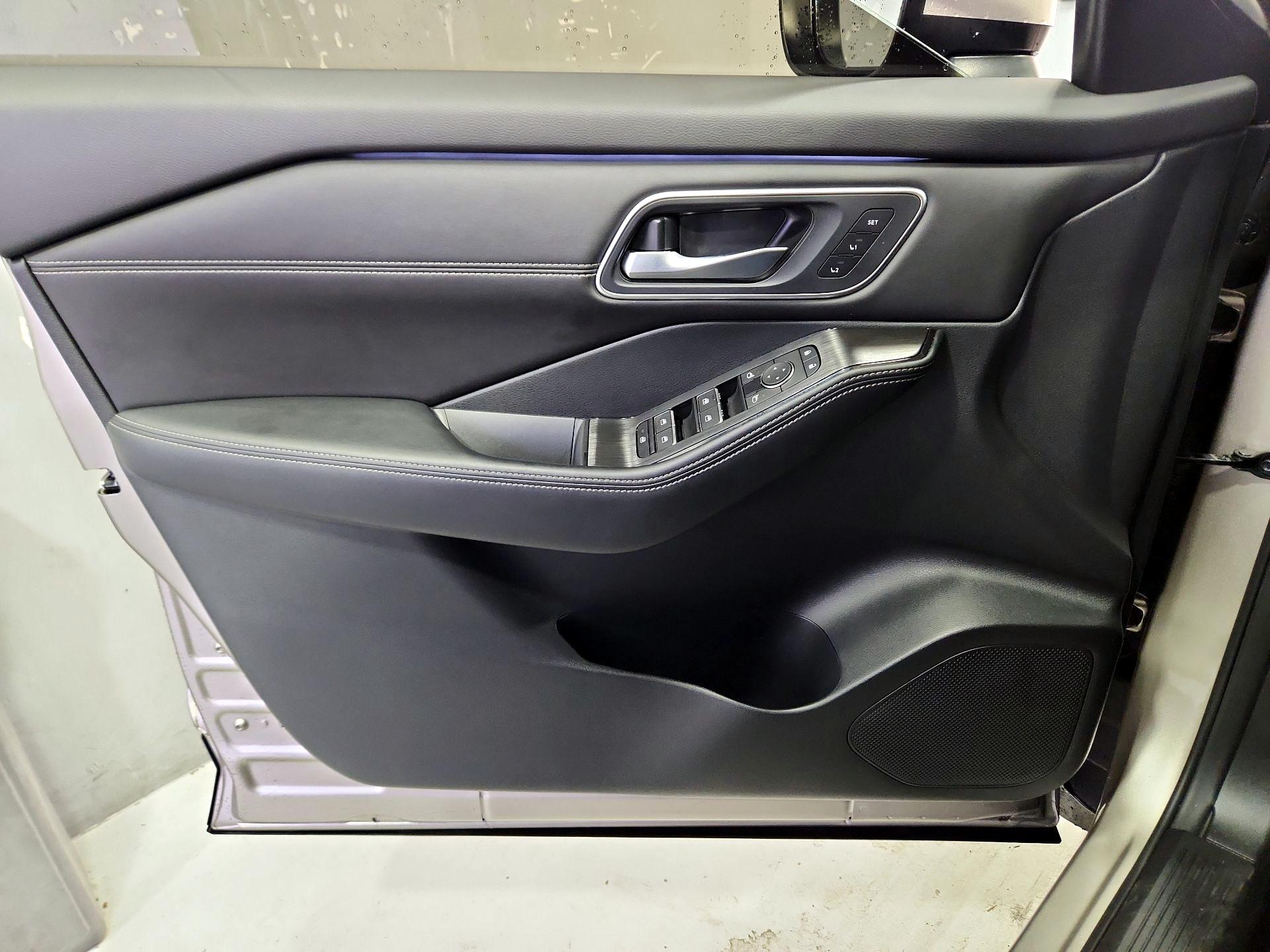 Thumbnail: 2024 Nissan Rogue - 12