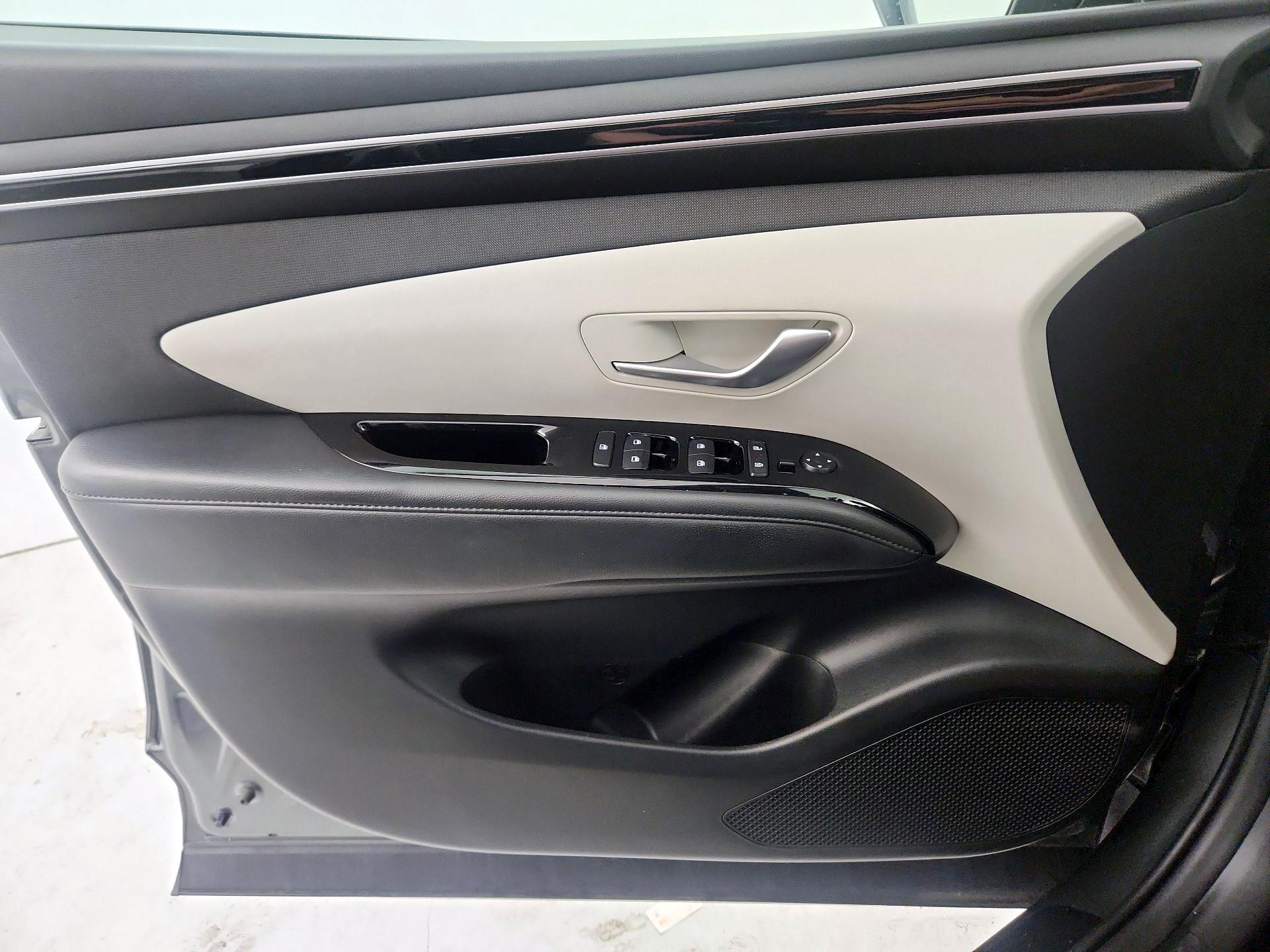 Thumbnail: 2022 Hyundai Tucson - 10