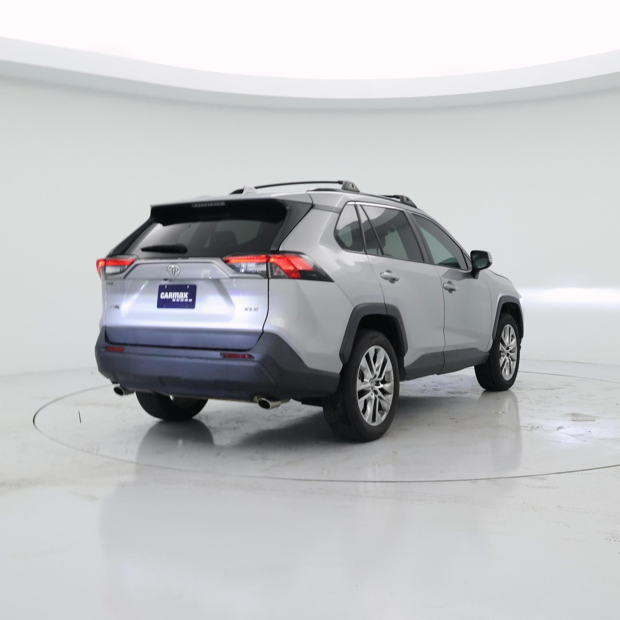 Thumbnail: 2020 Toyota RAV4 - 8