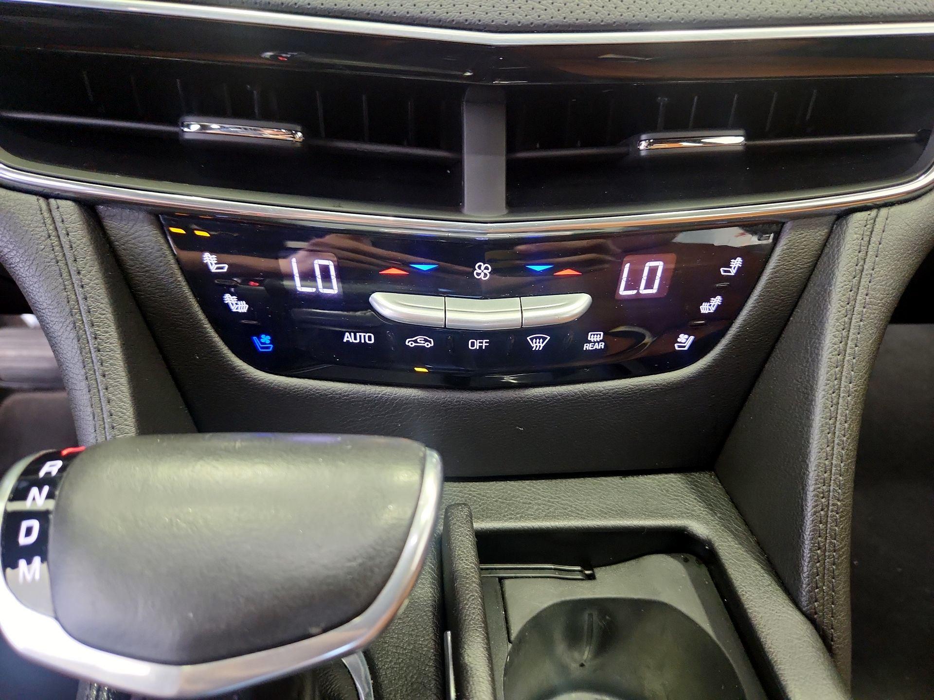 Thumbnail: 2018 Cadillac CT6 - 15