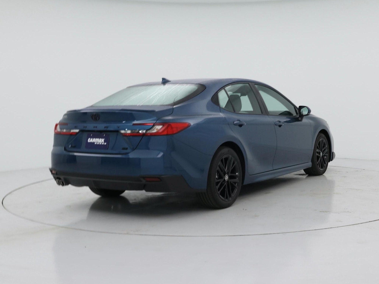 2026 Toyota Camry SE - Photo 9