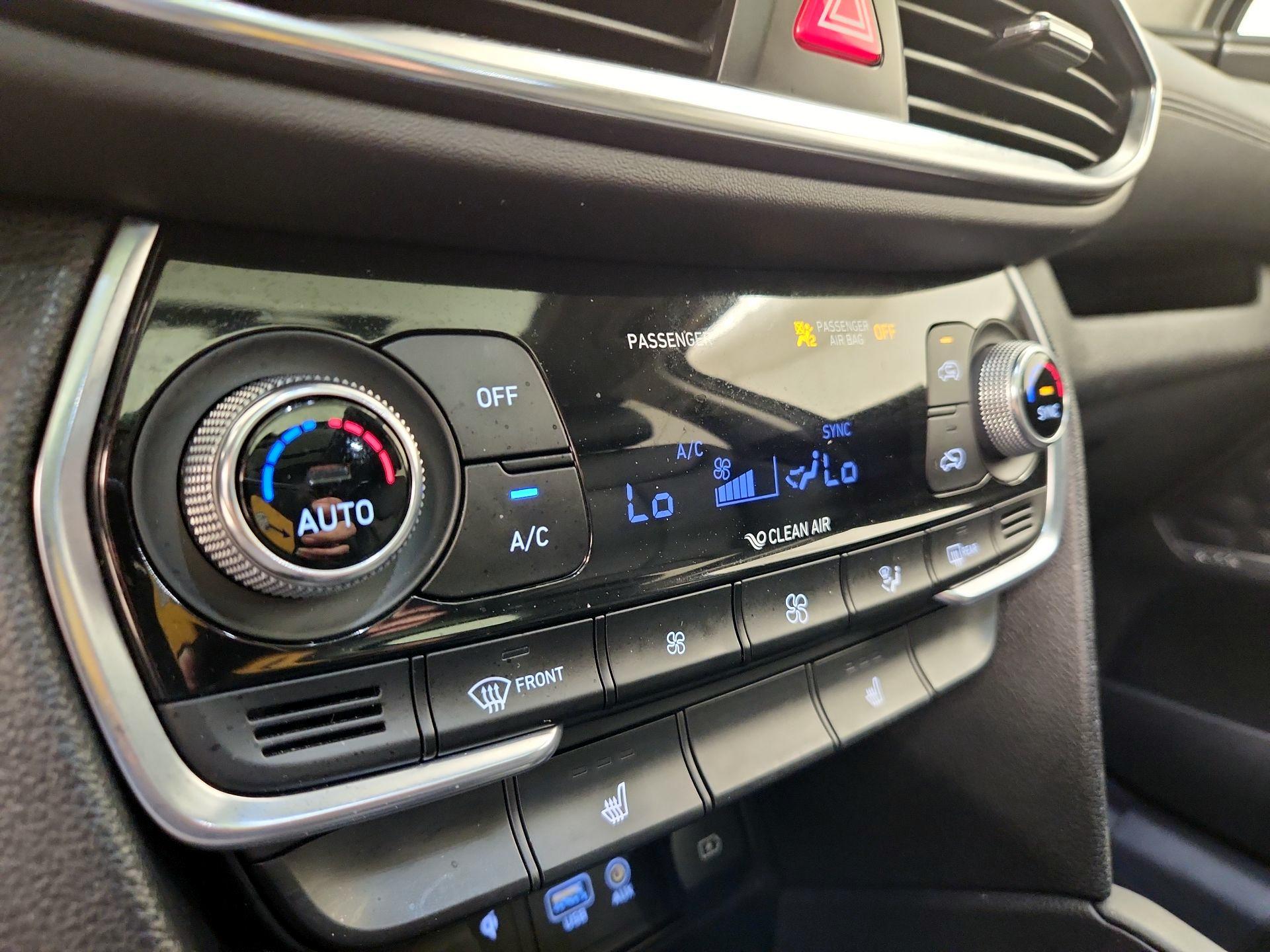 Thumbnail: 2020 Hyundai Santa Fe - 16