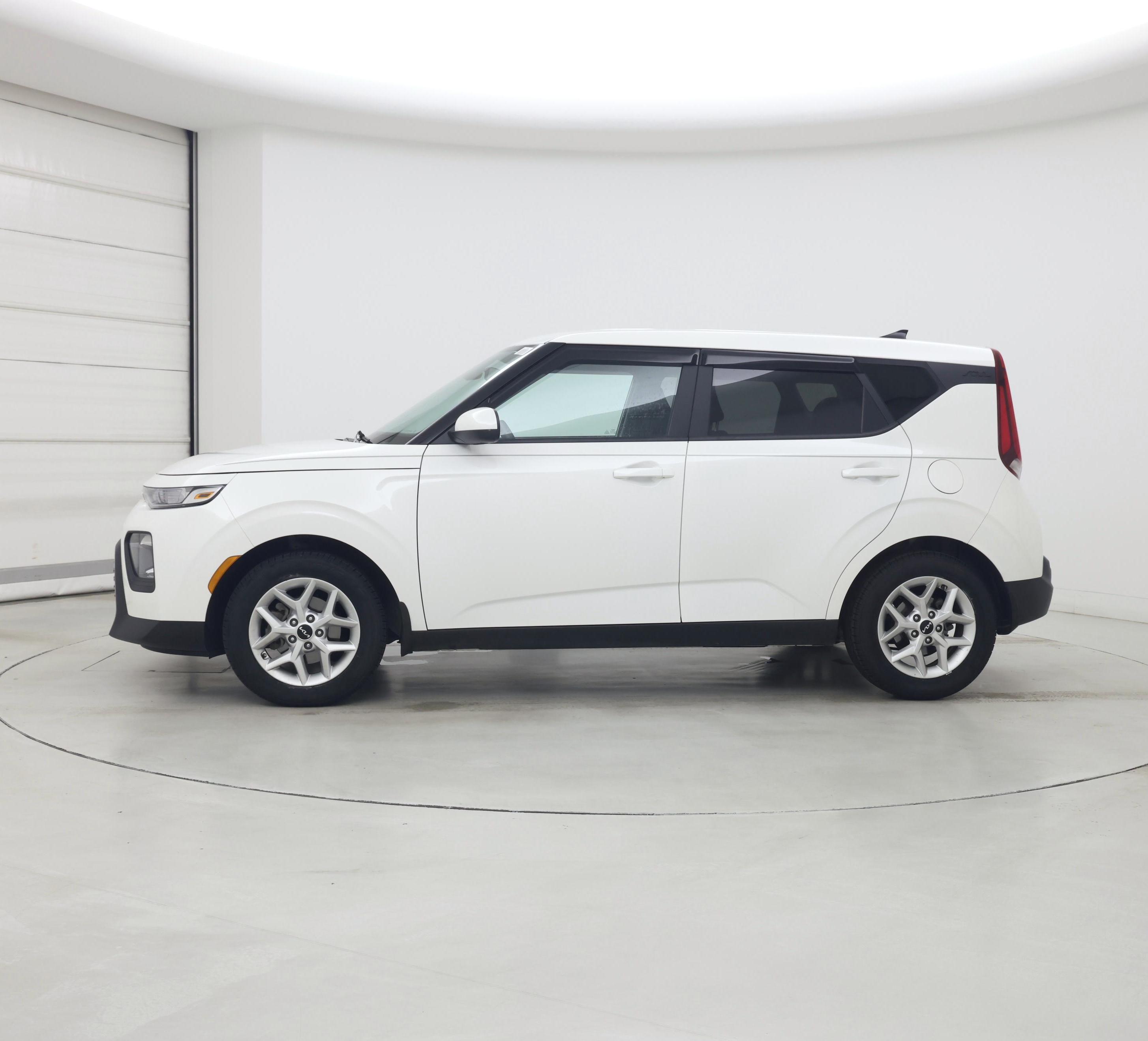 Thumbnail: 2022 Kia Soul - 3