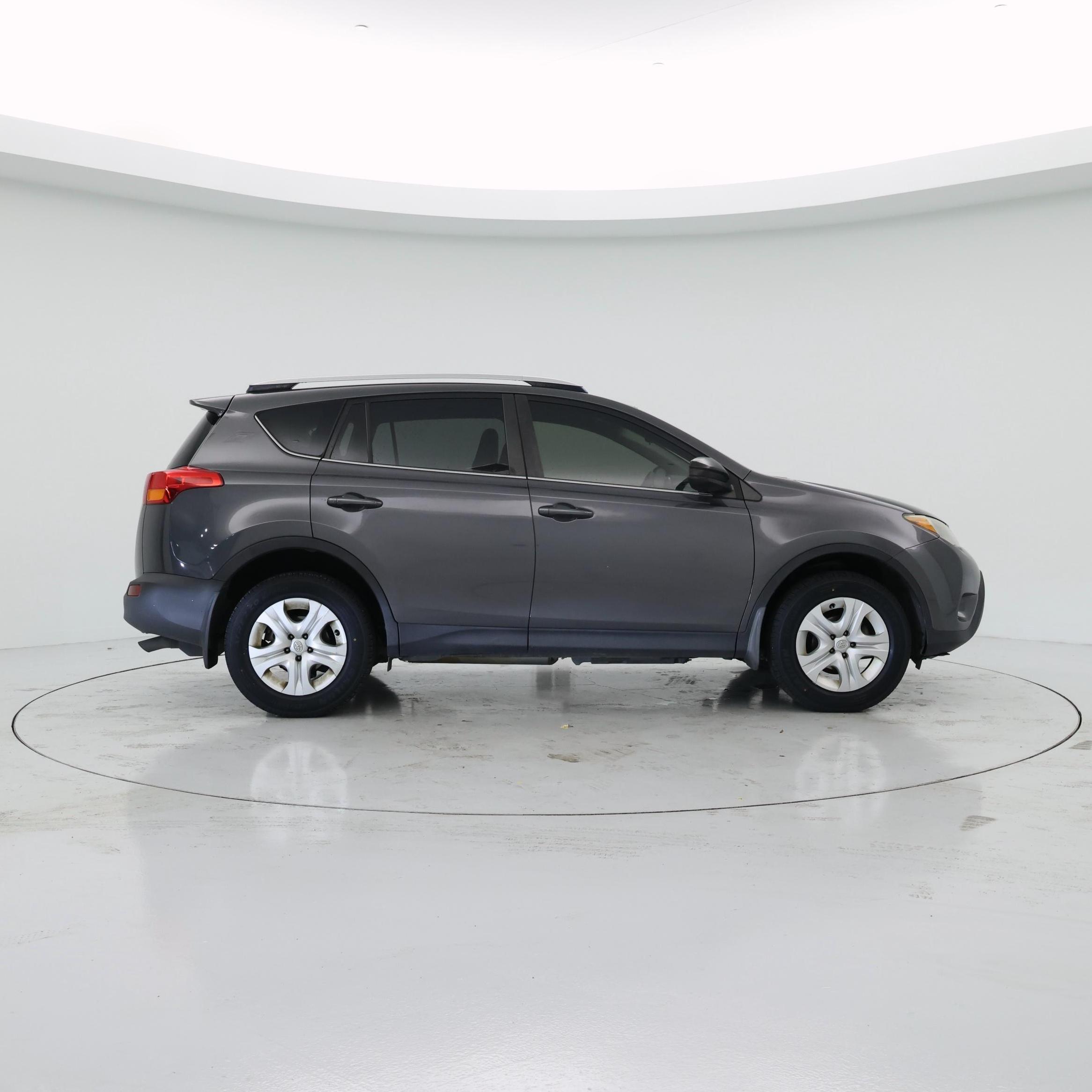Thumbnail: 2015 Toyota RAV4 - 7