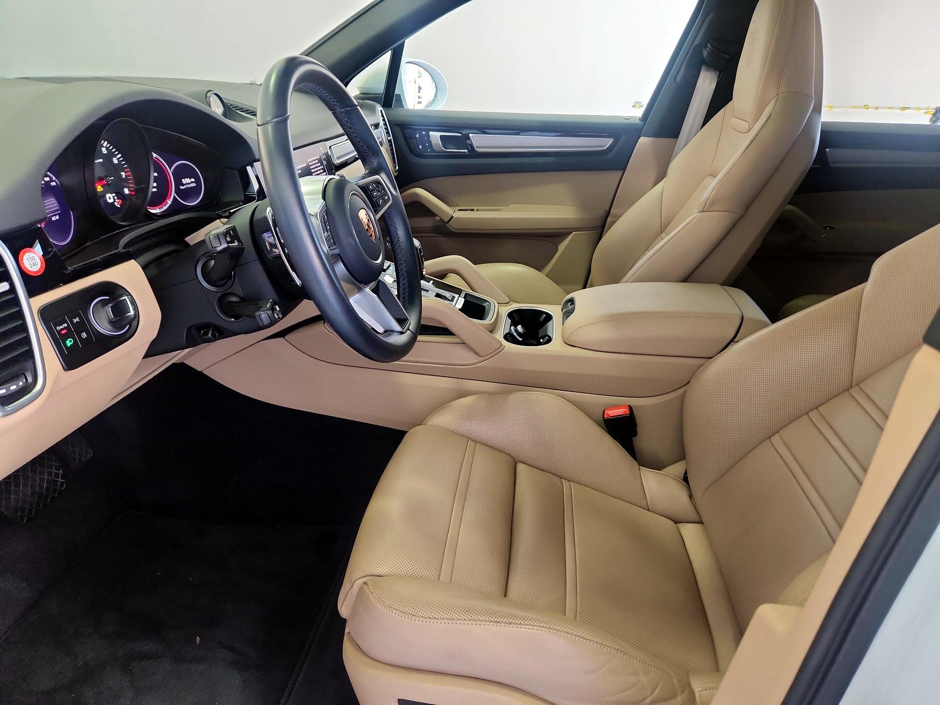 Thumbnail: 2023 Porsche Cayenne - 11