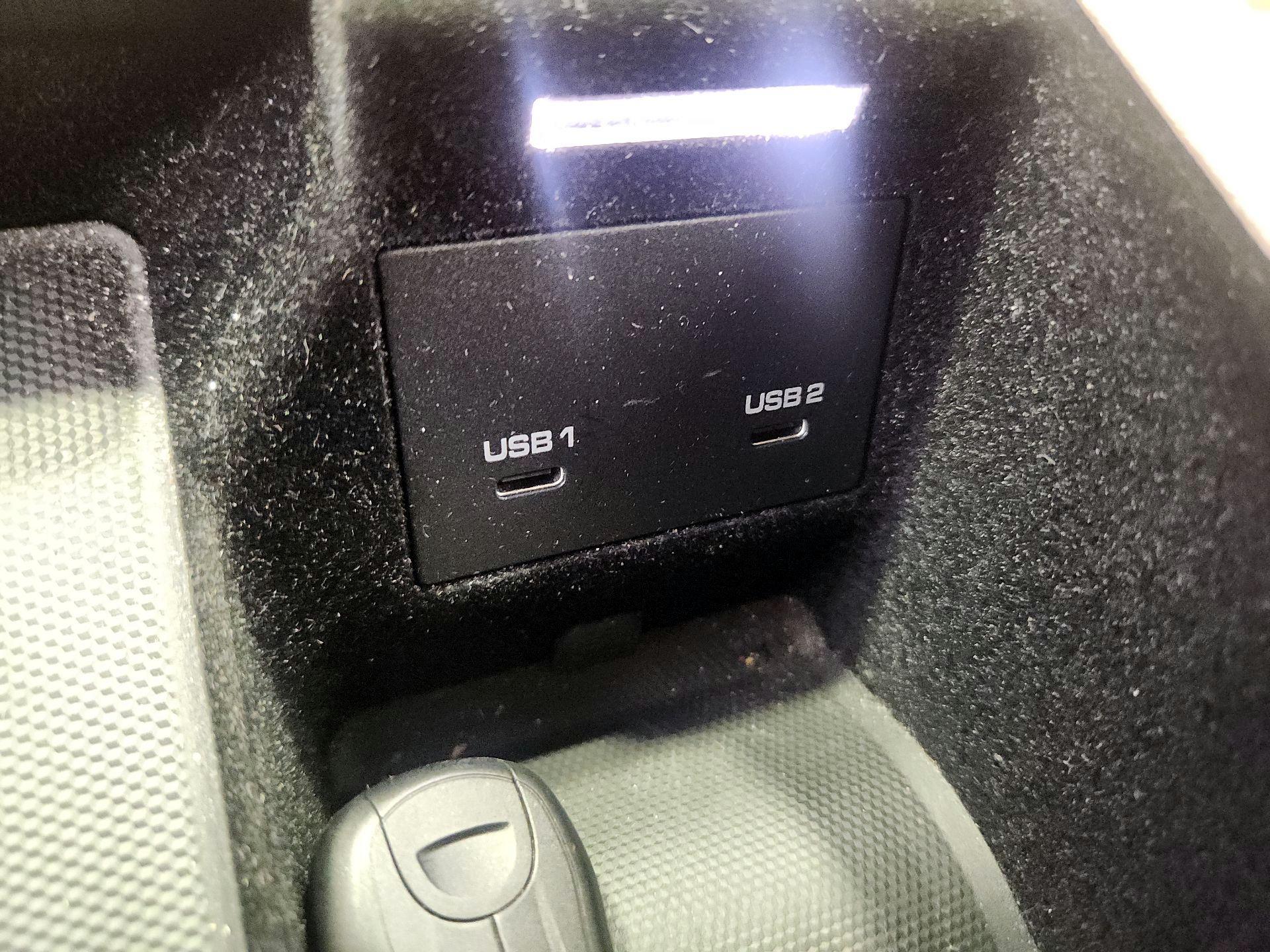 Thumbnail: 2023 Porsche Cayenne - 18