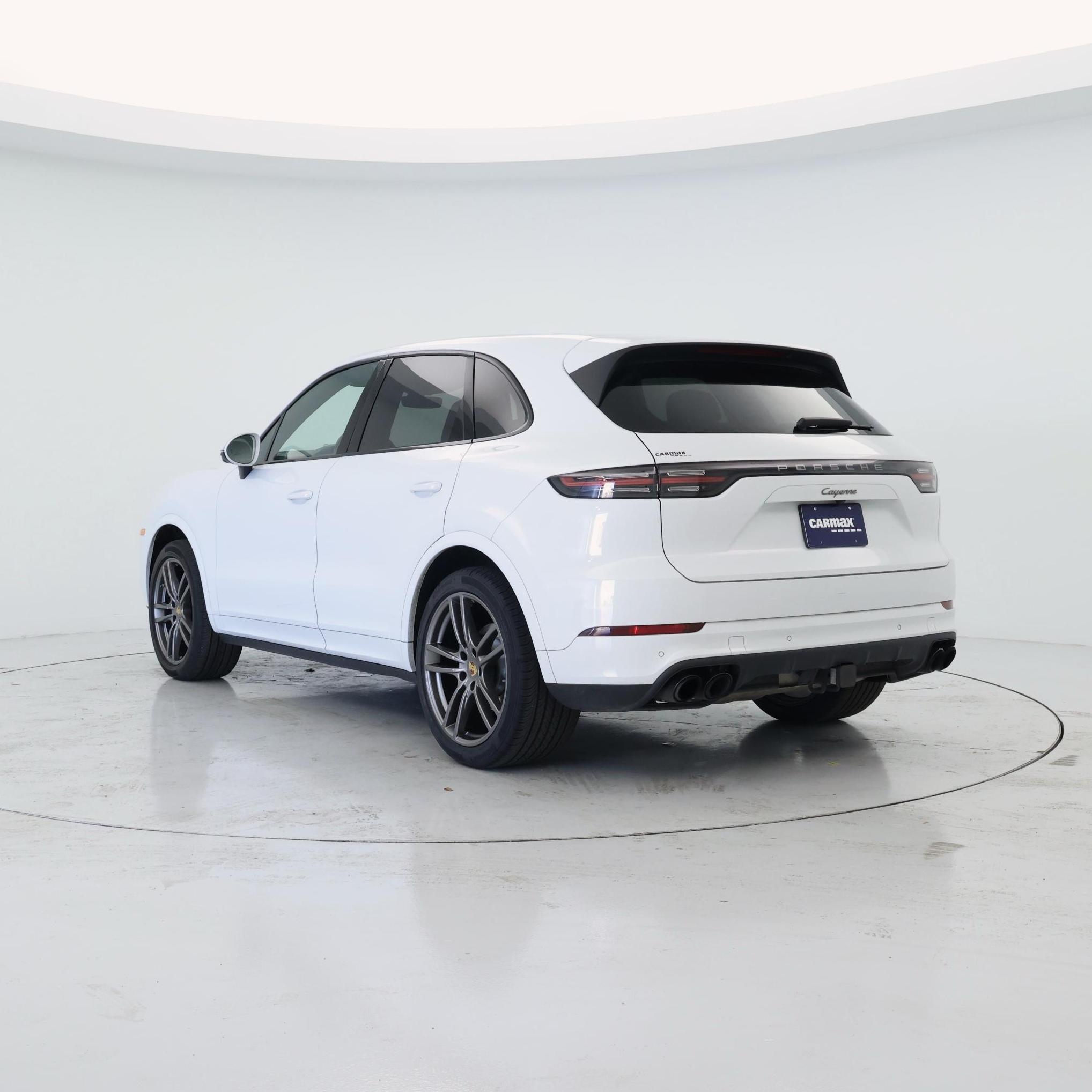 Thumbnail: 2023 Porsche Cayenne - 2