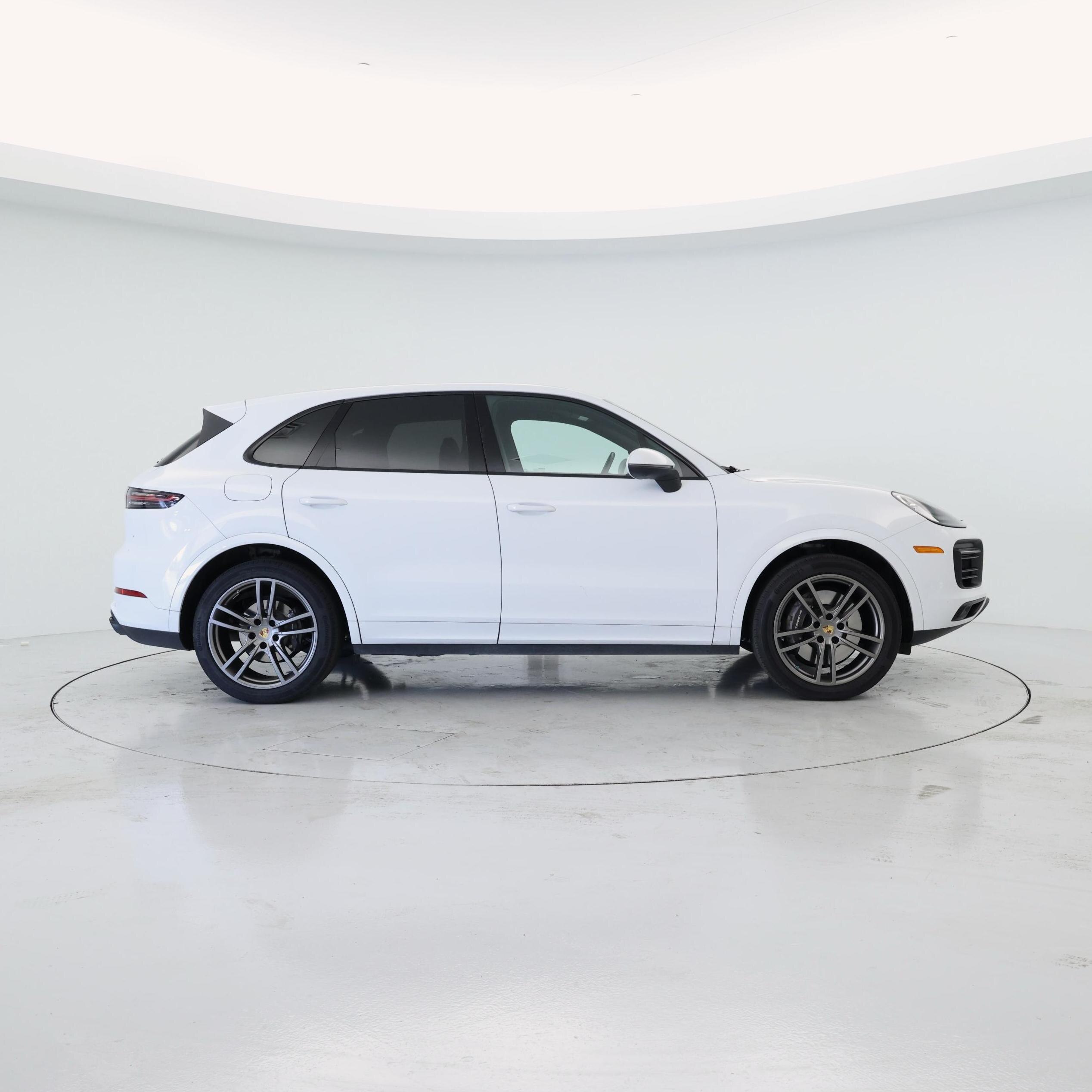 Thumbnail: 2023 Porsche Cayenne - 7