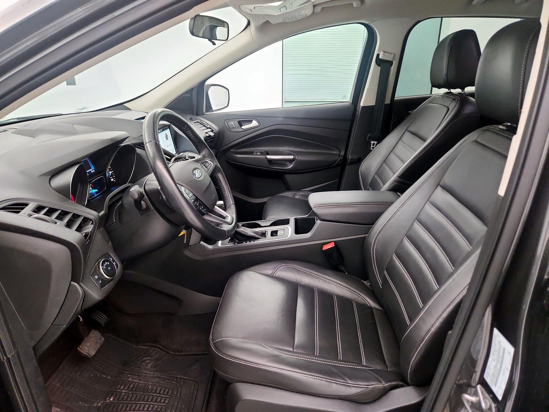 Thumbnail: 2017 Ford Escape - 9