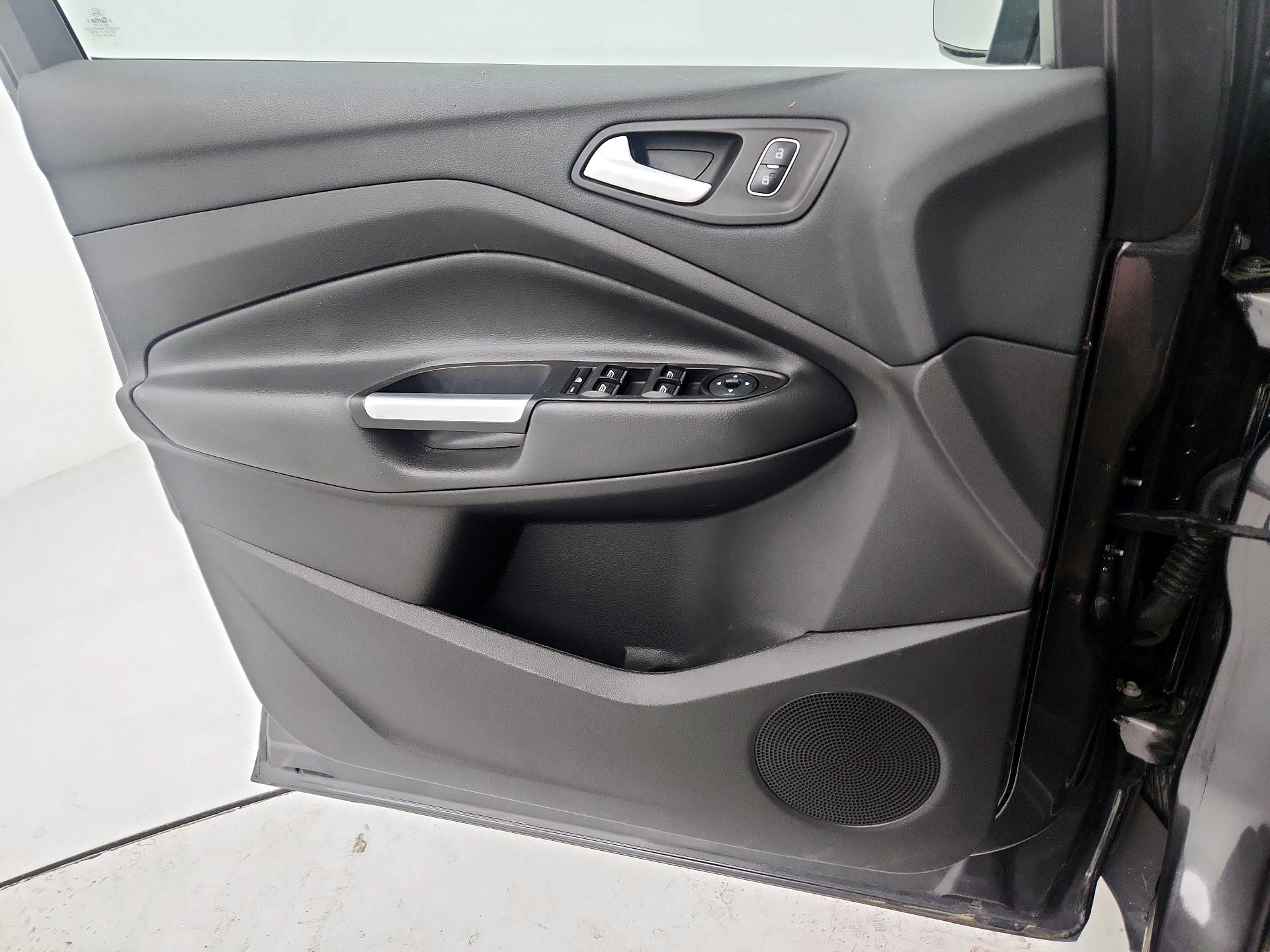 Thumbnail: 2017 Ford Escape - 10