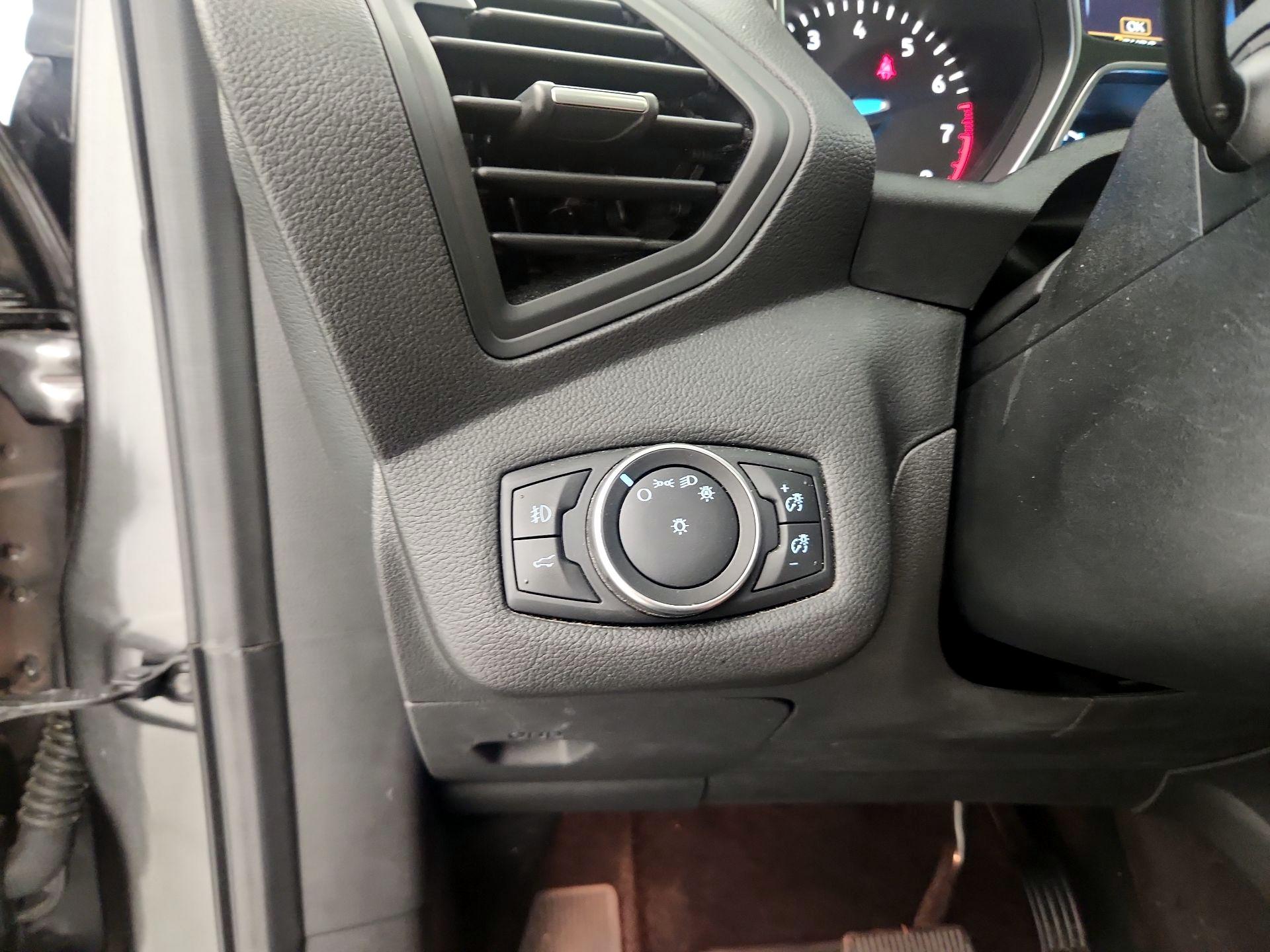 Thumbnail: 2017 Ford Escape - 11