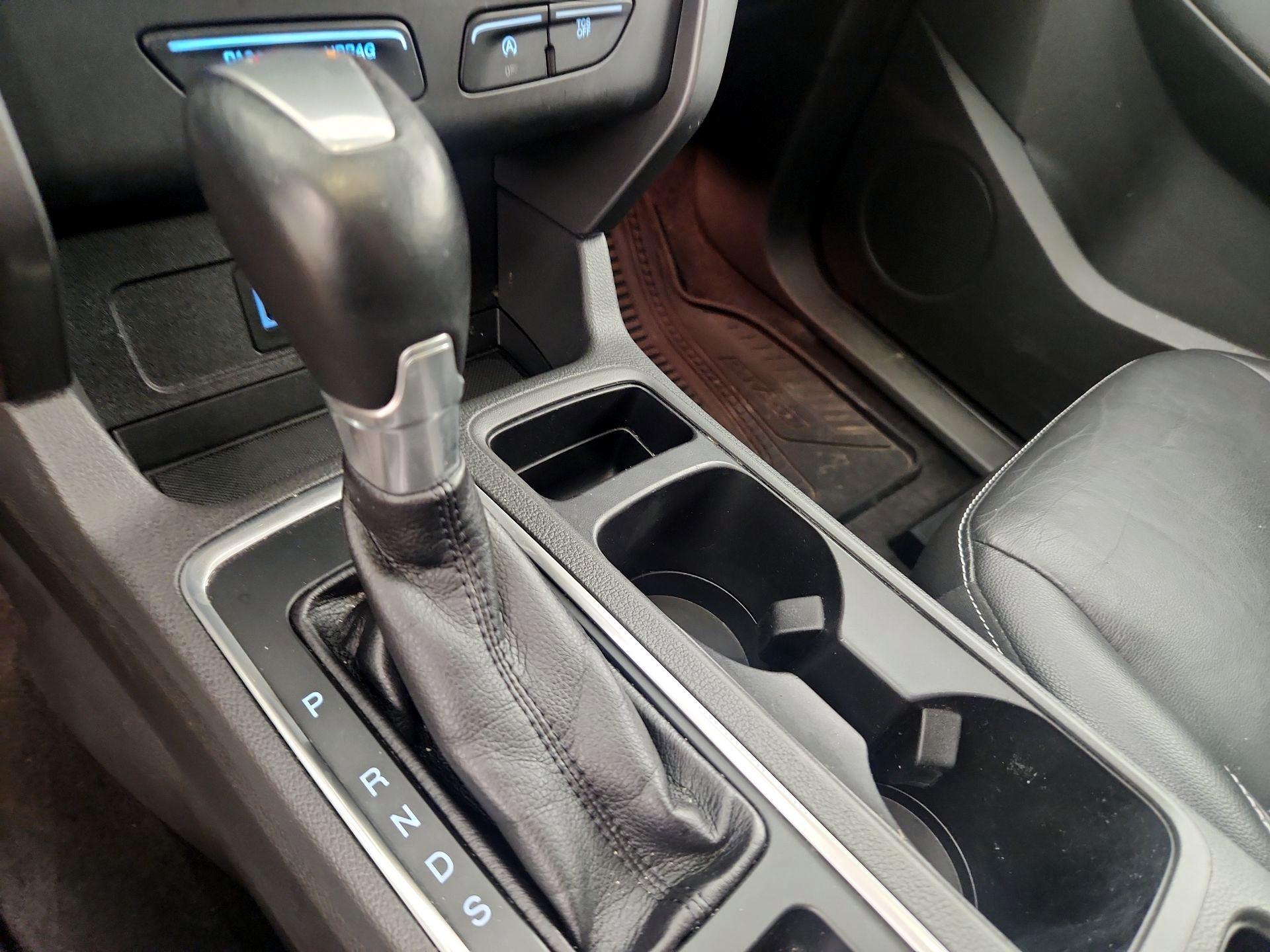 Thumbnail: 2017 Ford Escape - 15