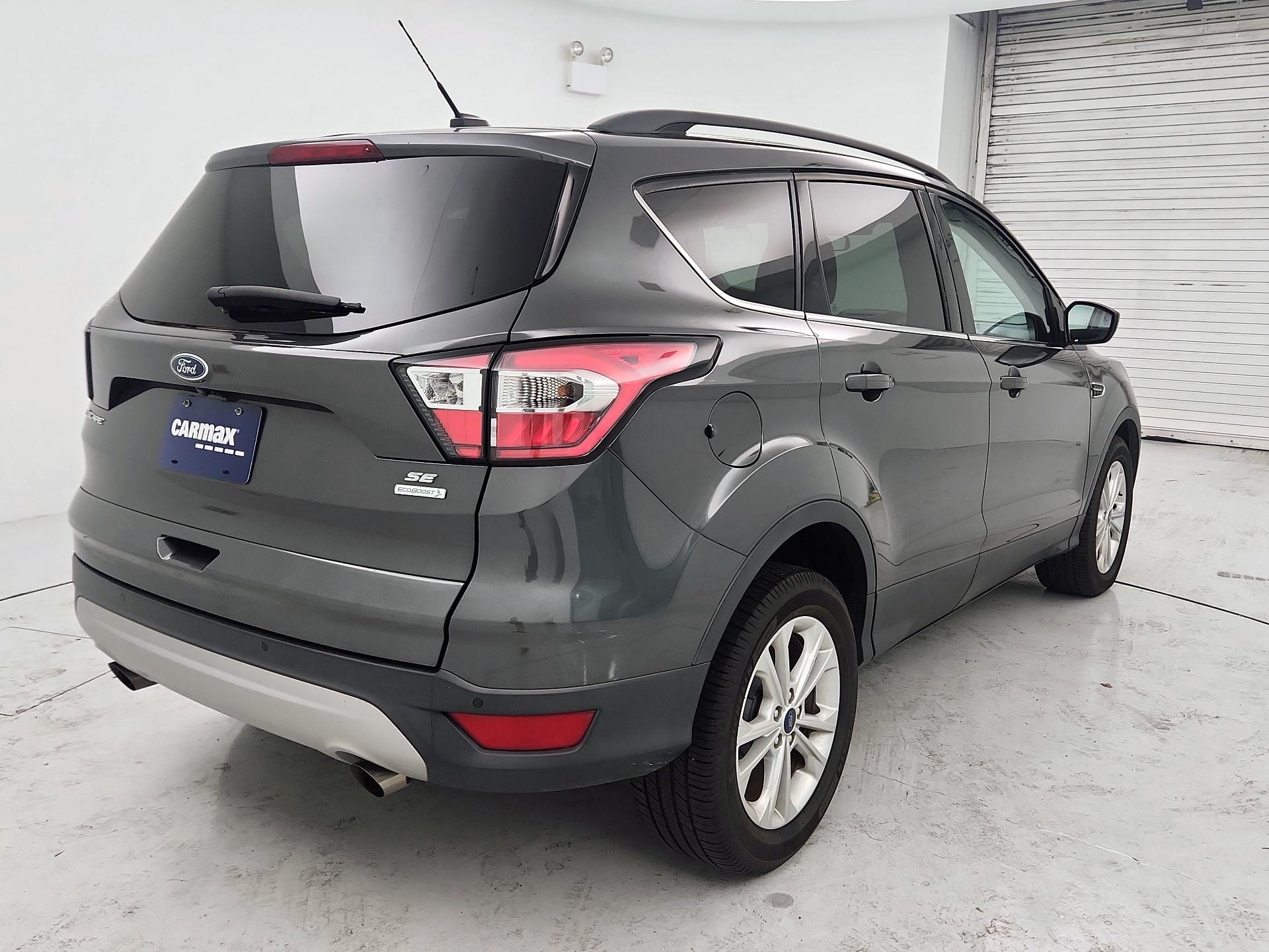 Thumbnail: 2017 Ford Escape - 5