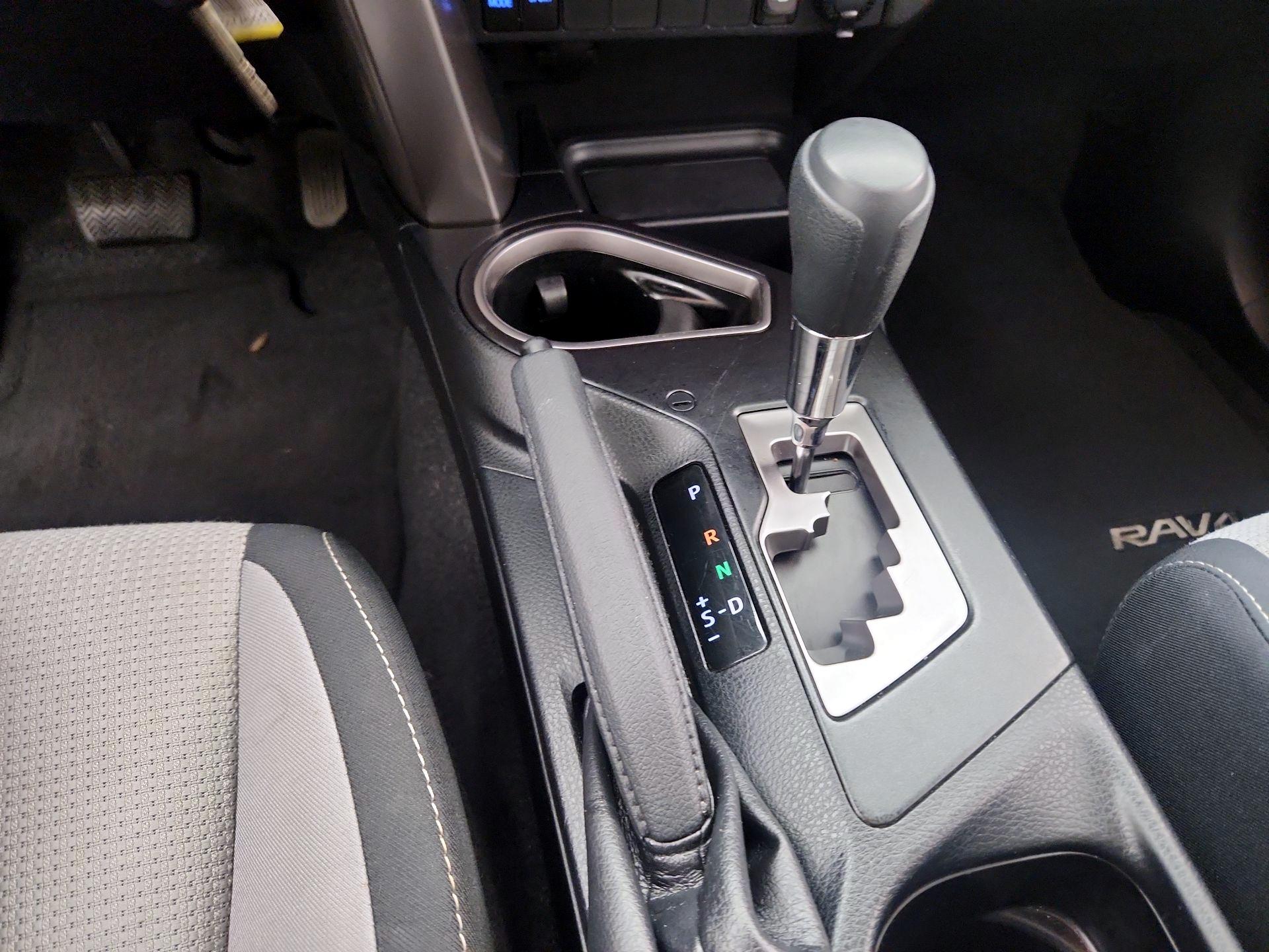 Thumbnail: 2017 Toyota RAV4 - 17