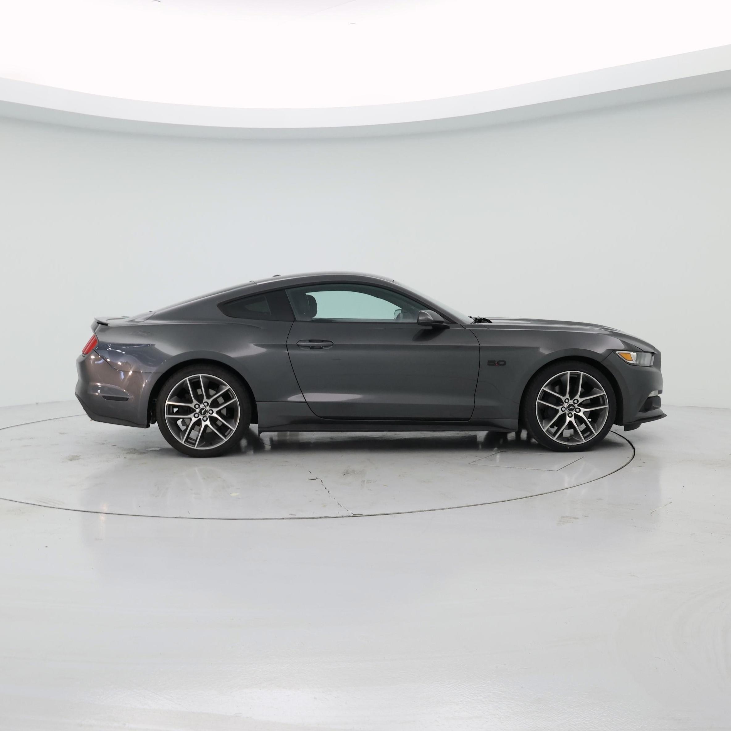 Thumbnail: 2017 Ford Mustang - 7