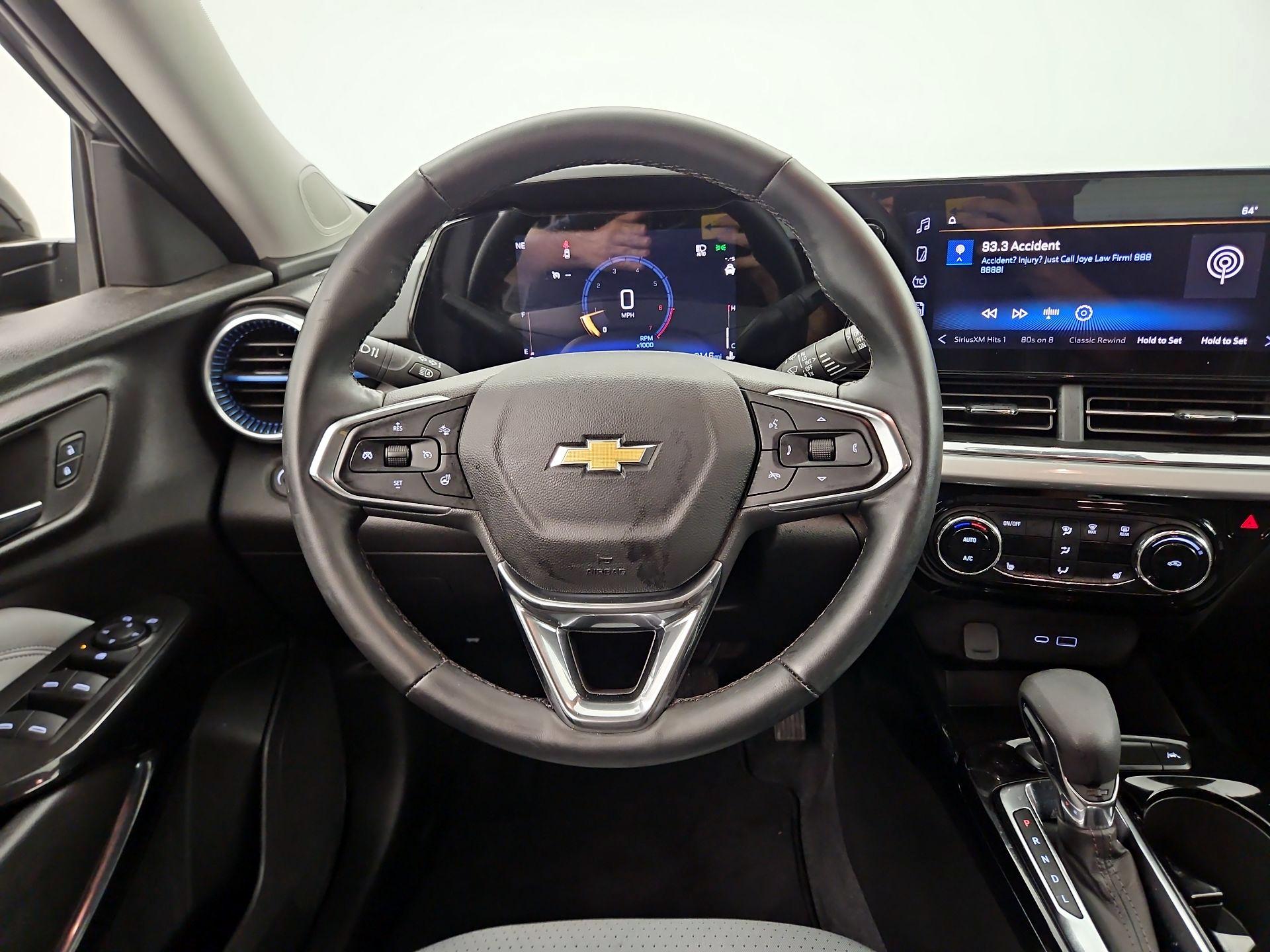 Thumbnail: 2025 Chevrolet Trax - 10