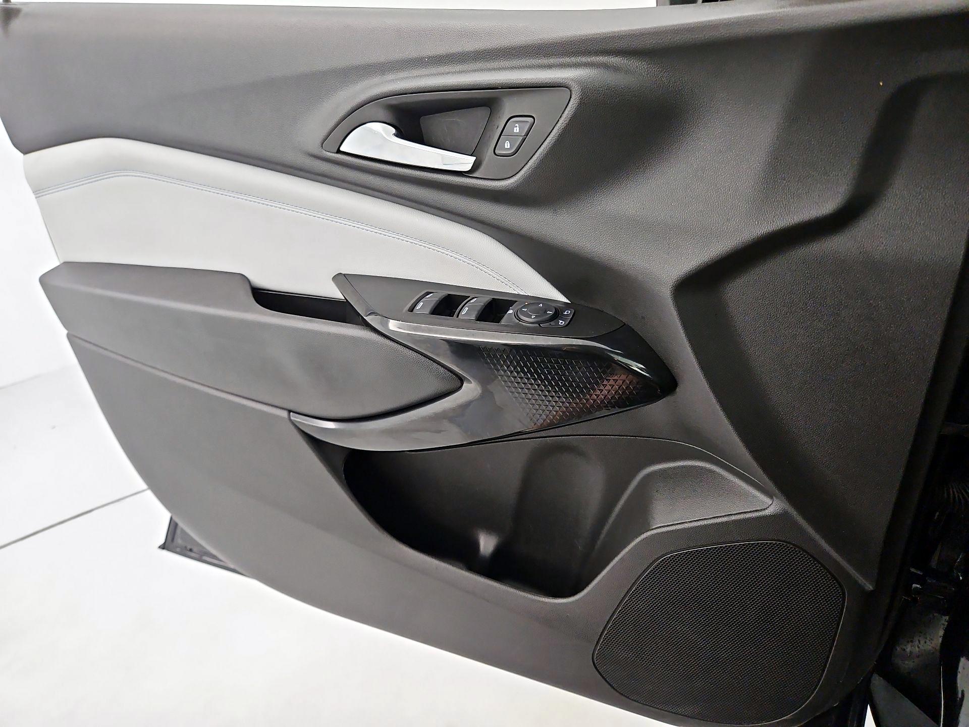 Thumbnail: 2025 Chevrolet Trax - 12