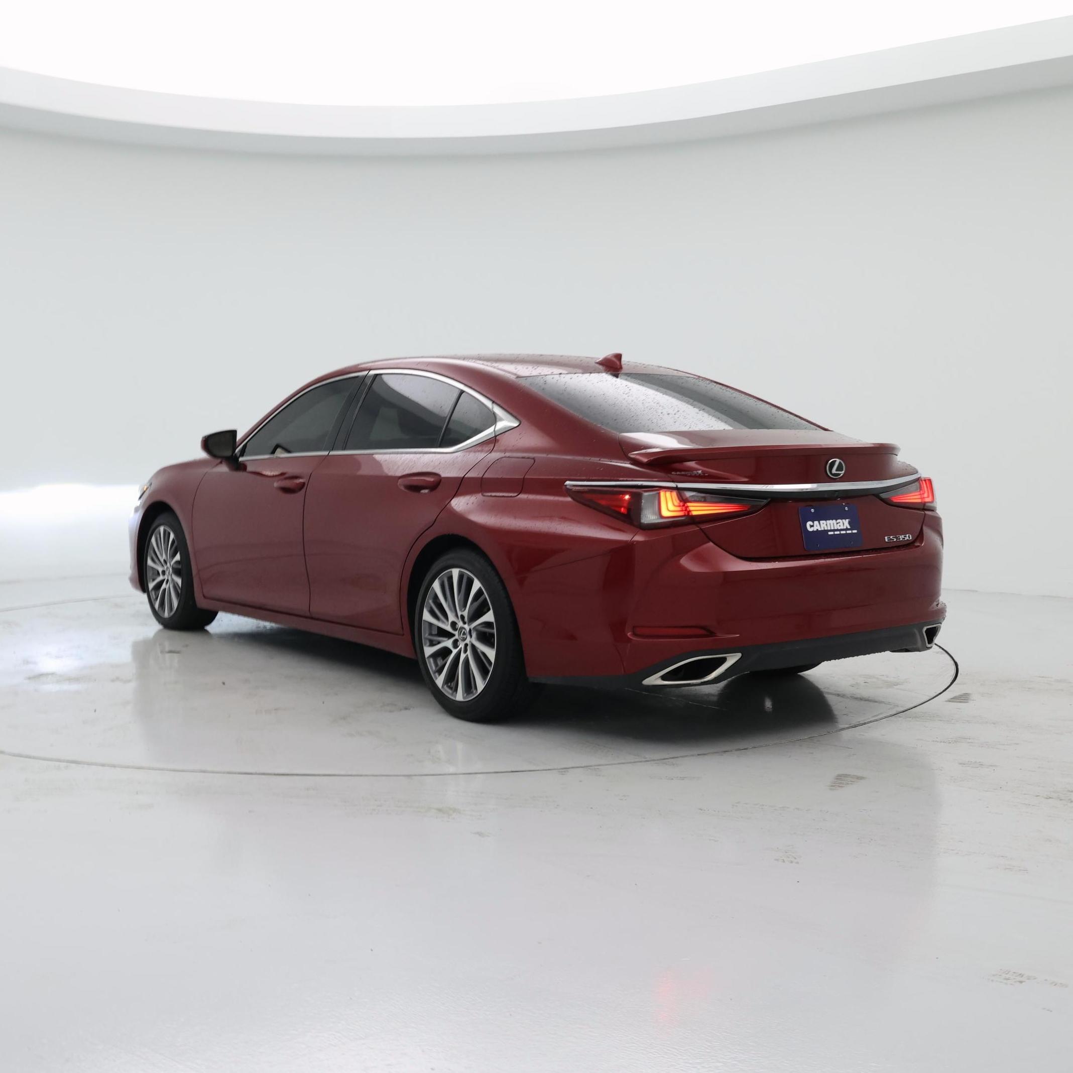 Thumbnail: 2019 Lexus ES - 2