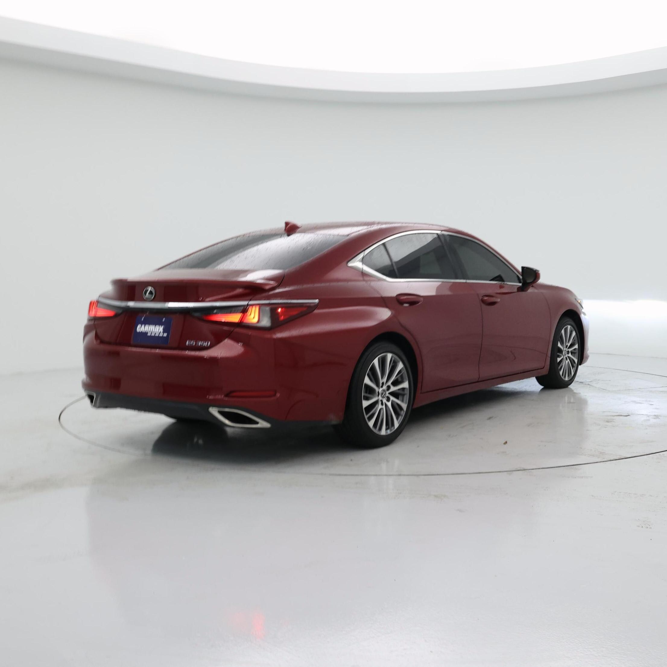 Thumbnail: 2019 Lexus ES - 8