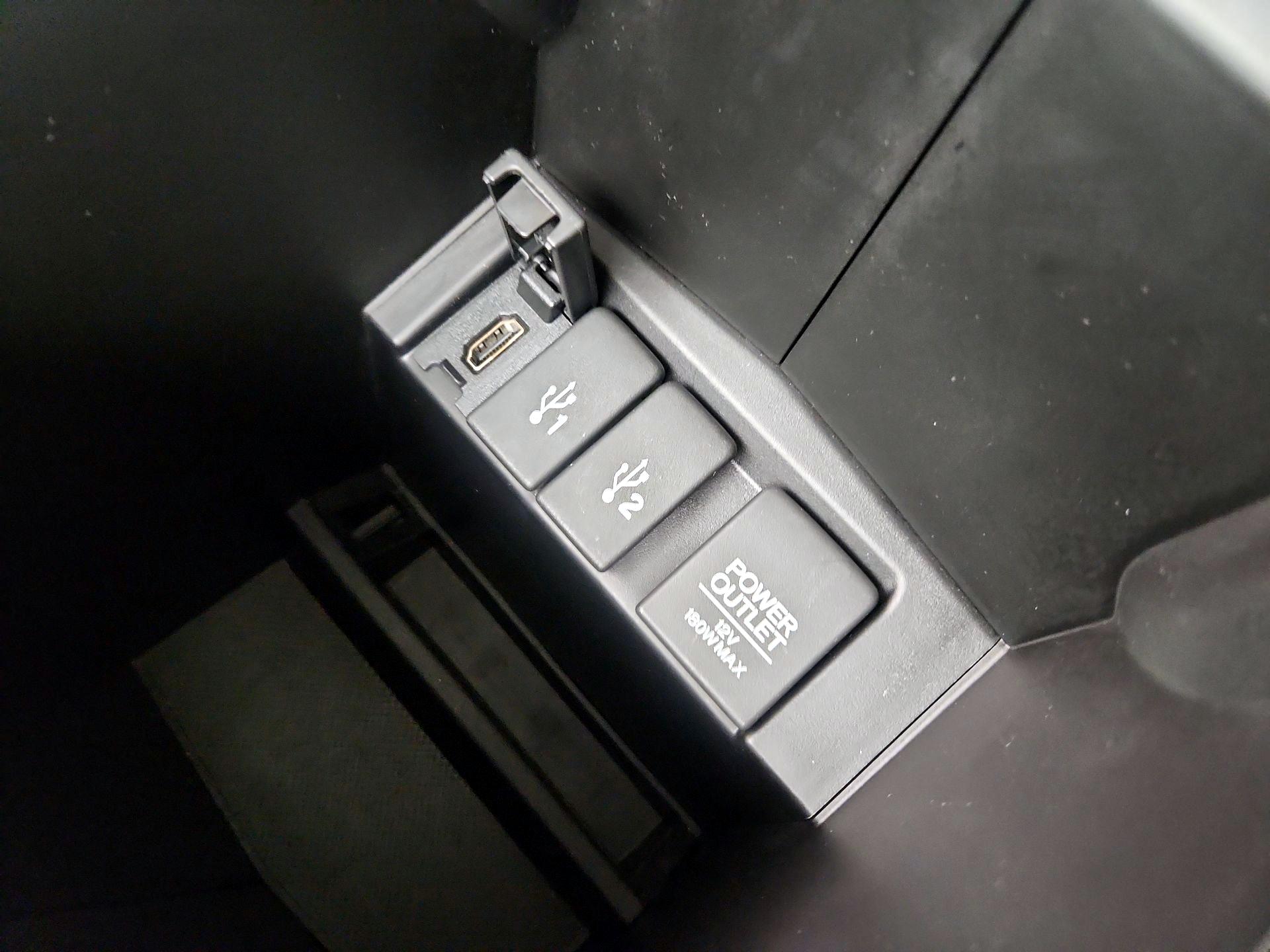 Thumbnail: 2015 Honda CR-V - 18