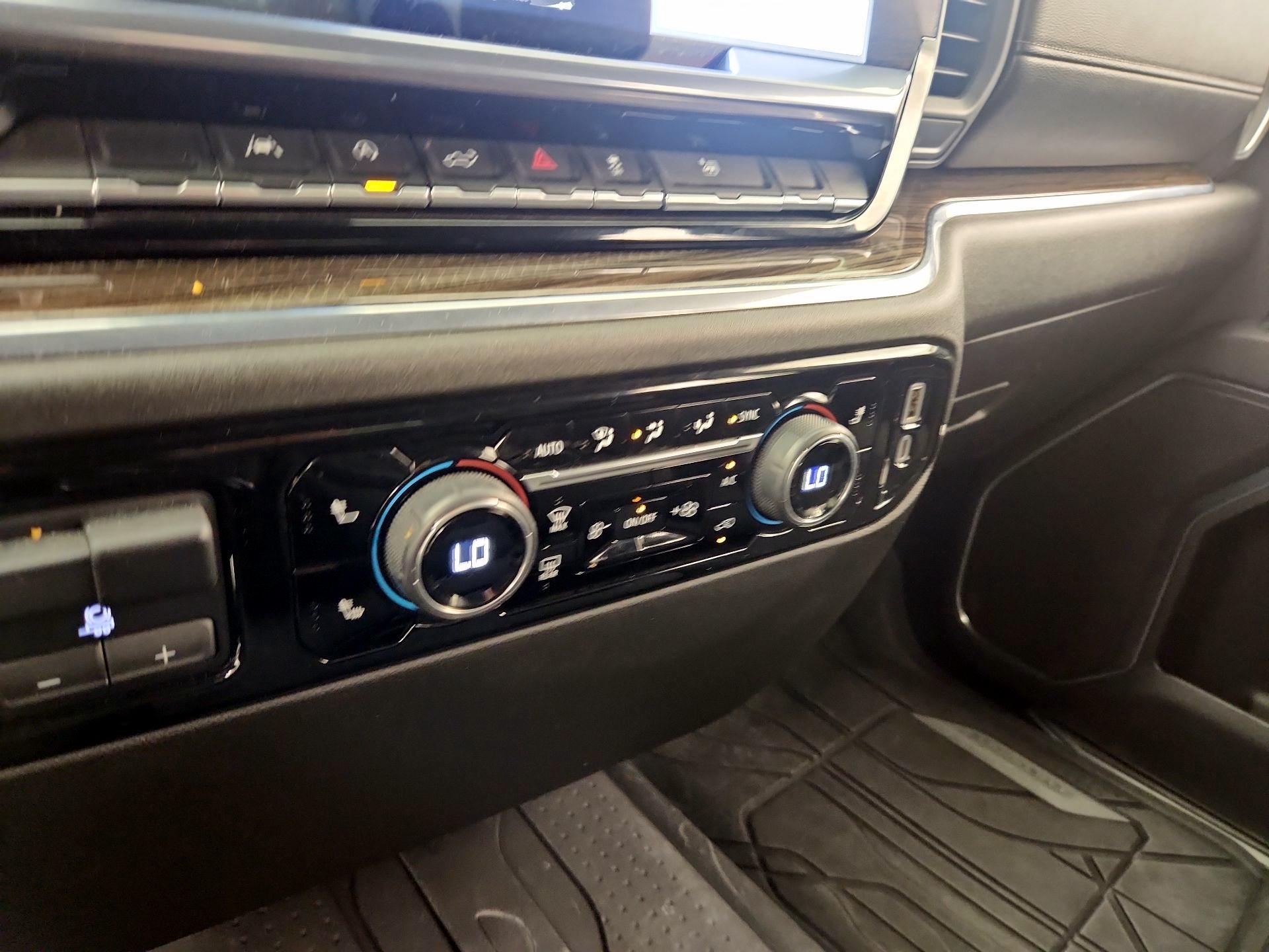 Thumbnail: 2024 Chevrolet Silverado 1500 - 17