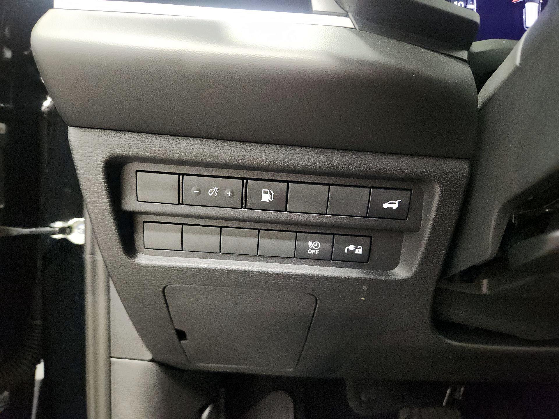 Thumbnail: 2025 Mitsubishi Outlander - 13